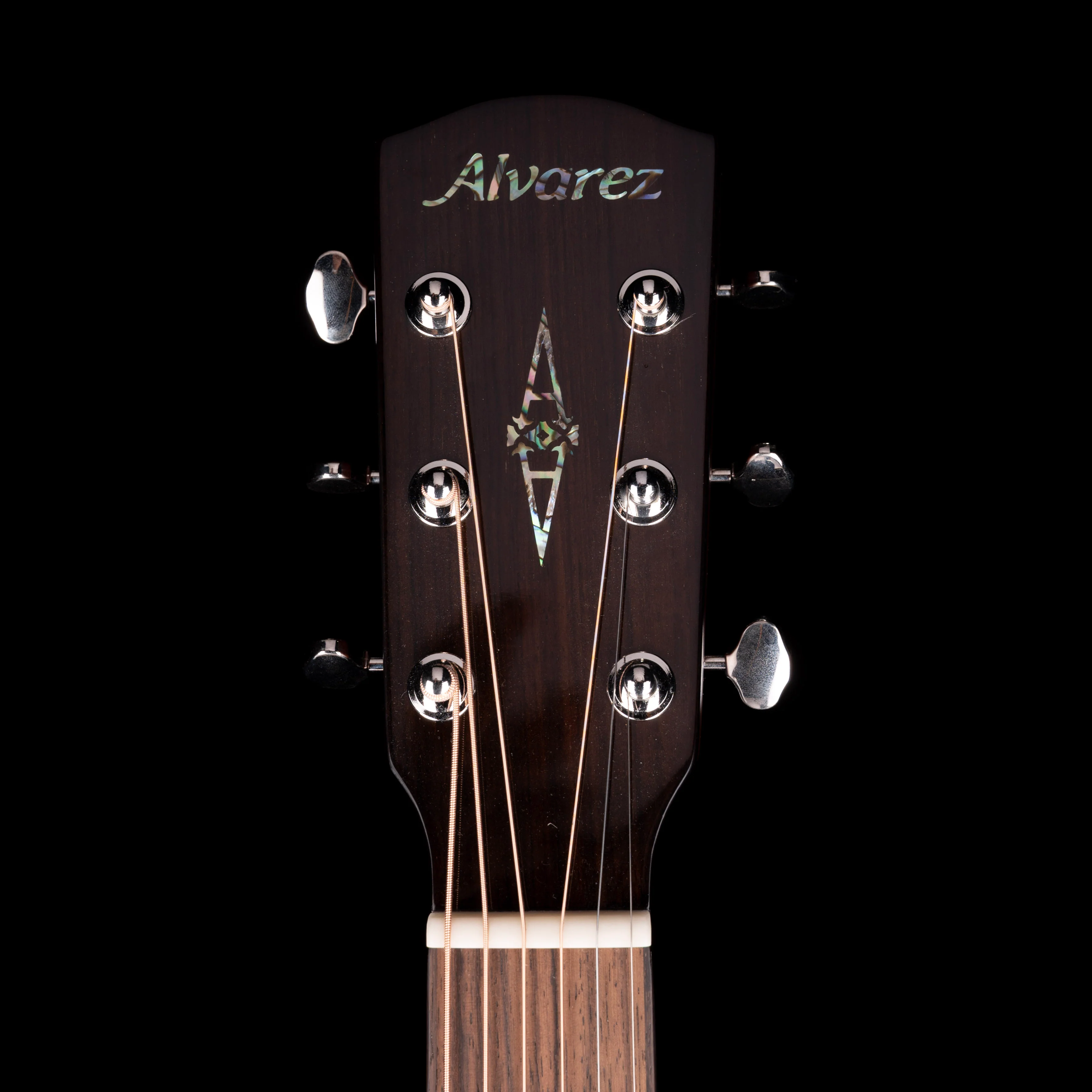 Alvarez Limited Edition MF70 Diamond OM Shadowburst Acoustic Guitar with Soft Case - Image 13