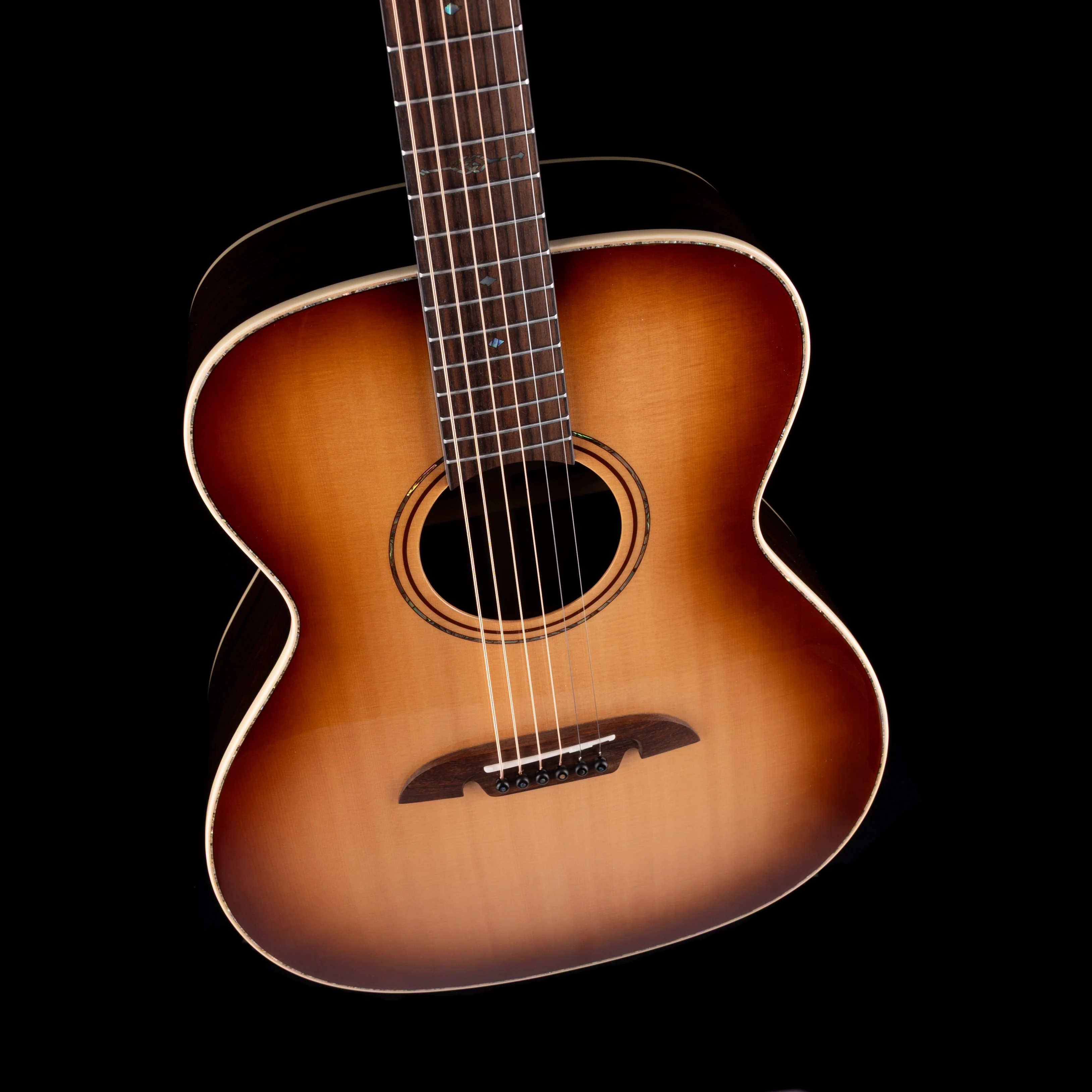 Alvarez Limited Edition MF70 Diamond OM Shadowburst Acoustic Guitar with Soft Case - Image 3