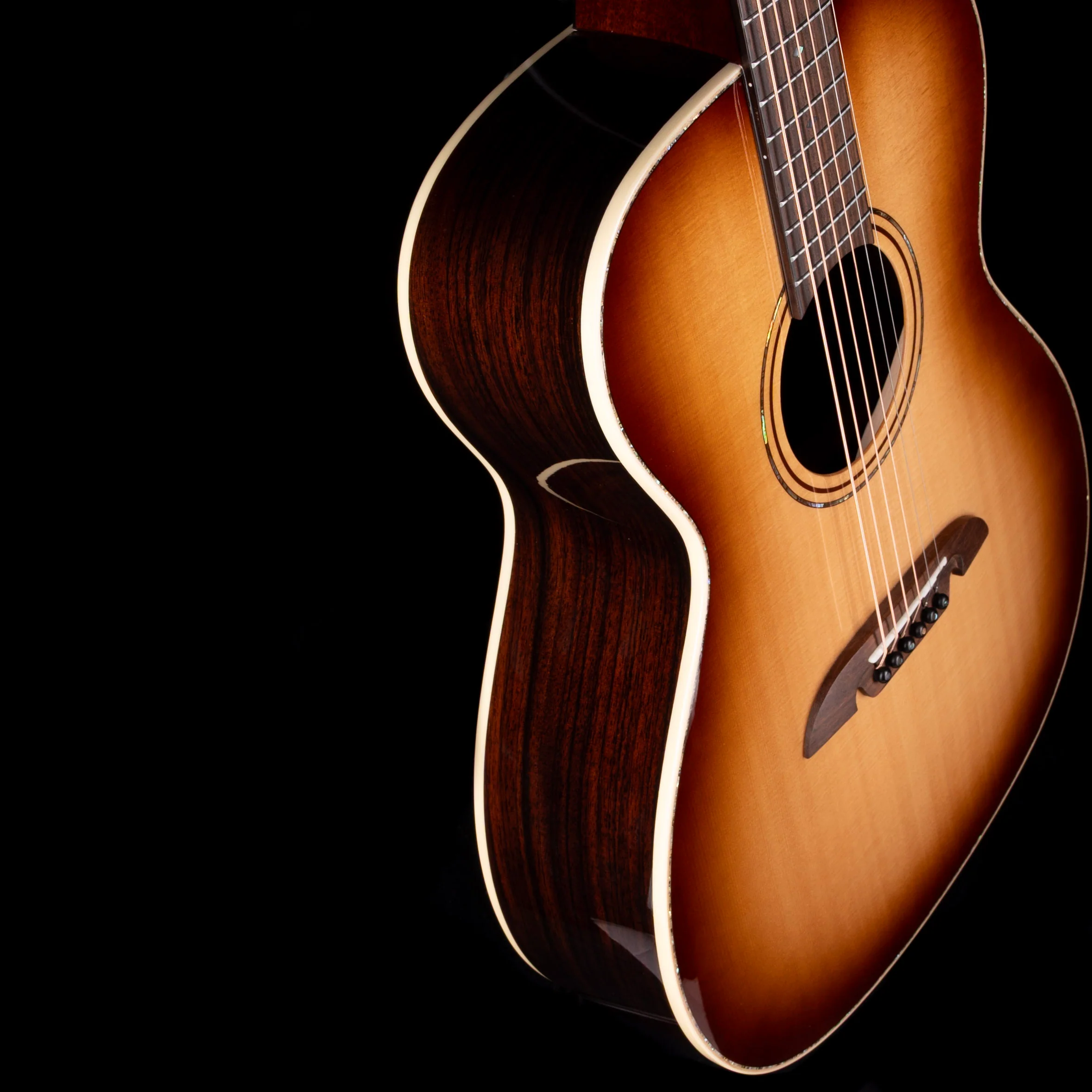 Alvarez Limited Edition MF70 Diamond OM Shadowburst Acoustic Guitar with Soft Case - Image 6