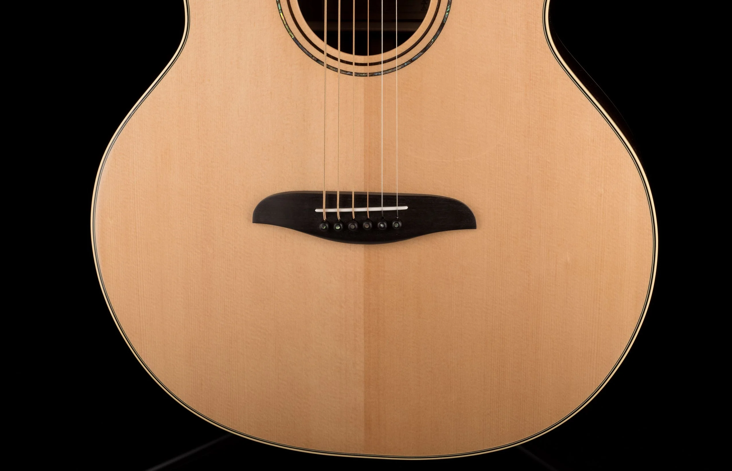 Alvarez Yairi Standard YB70 Baritone Sitka/Rosewood With Case - Image 4