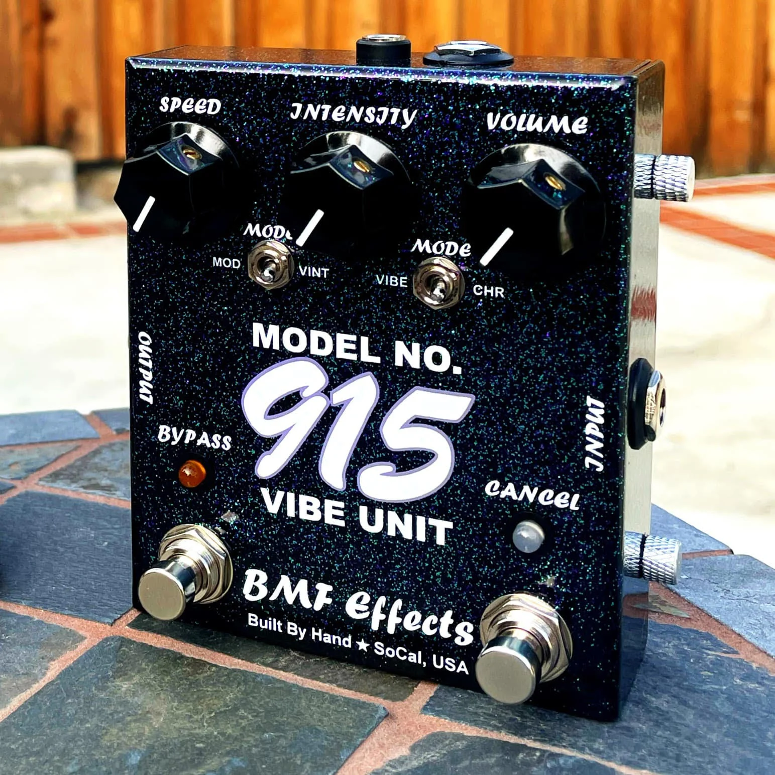BMF Effects Model No. 915 Vibe Unit 9V Version Guitar Pedal - Image 2