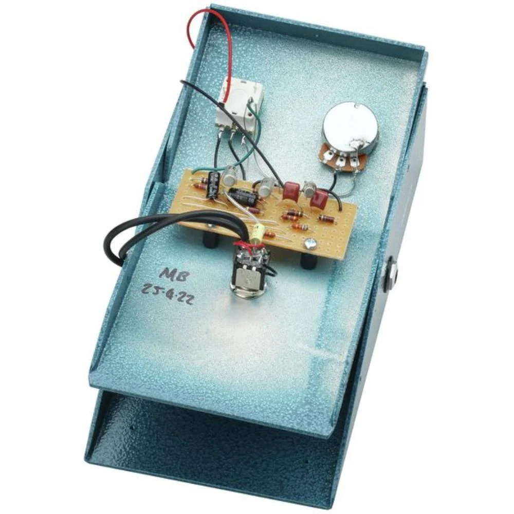 British Pedal Company Vintage Series Zonk Machine Mk I Authentic Fuzz Guitar Pedal - Image 7