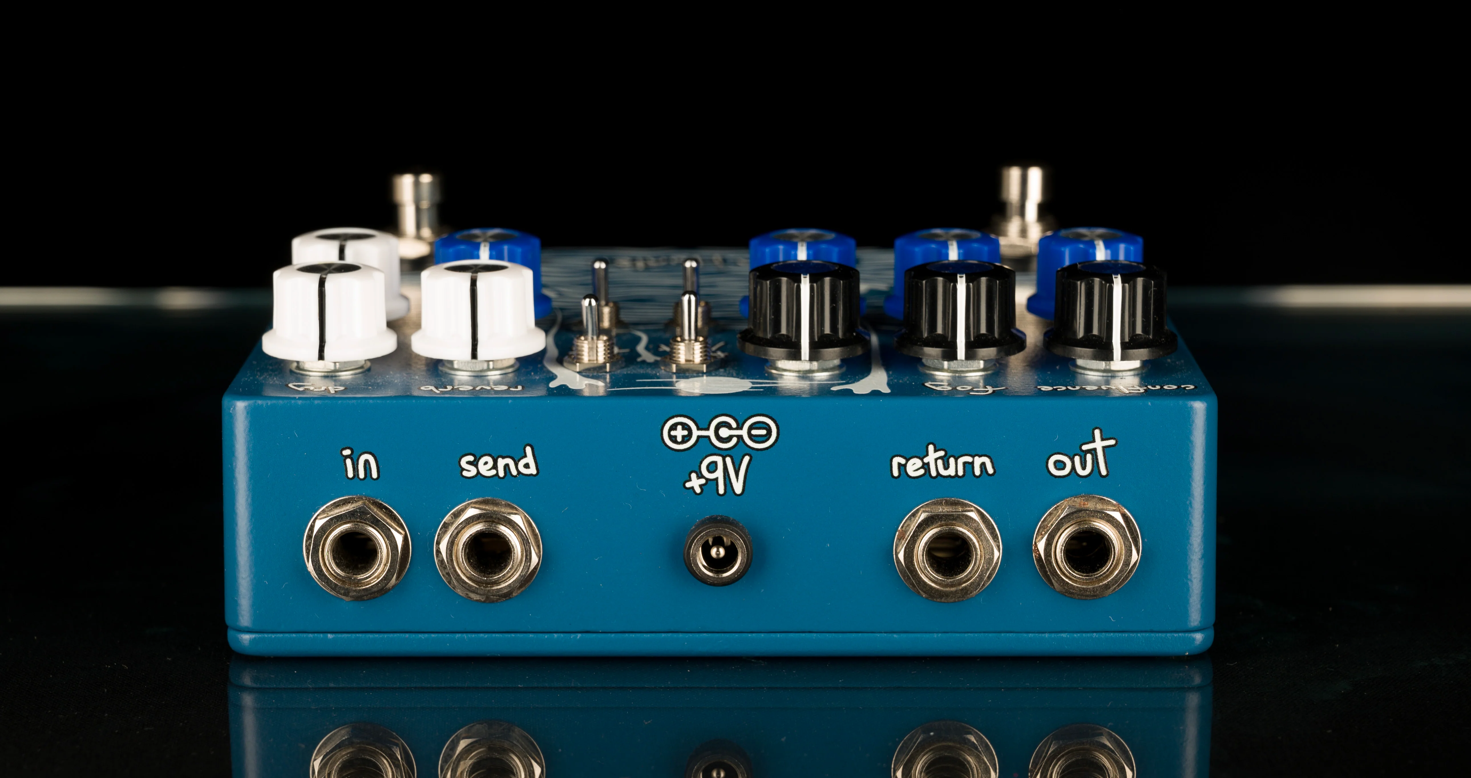 Champion Leccy Swan Hunter Lo-fi Echo and Reverb Pedal With Box - Image 4