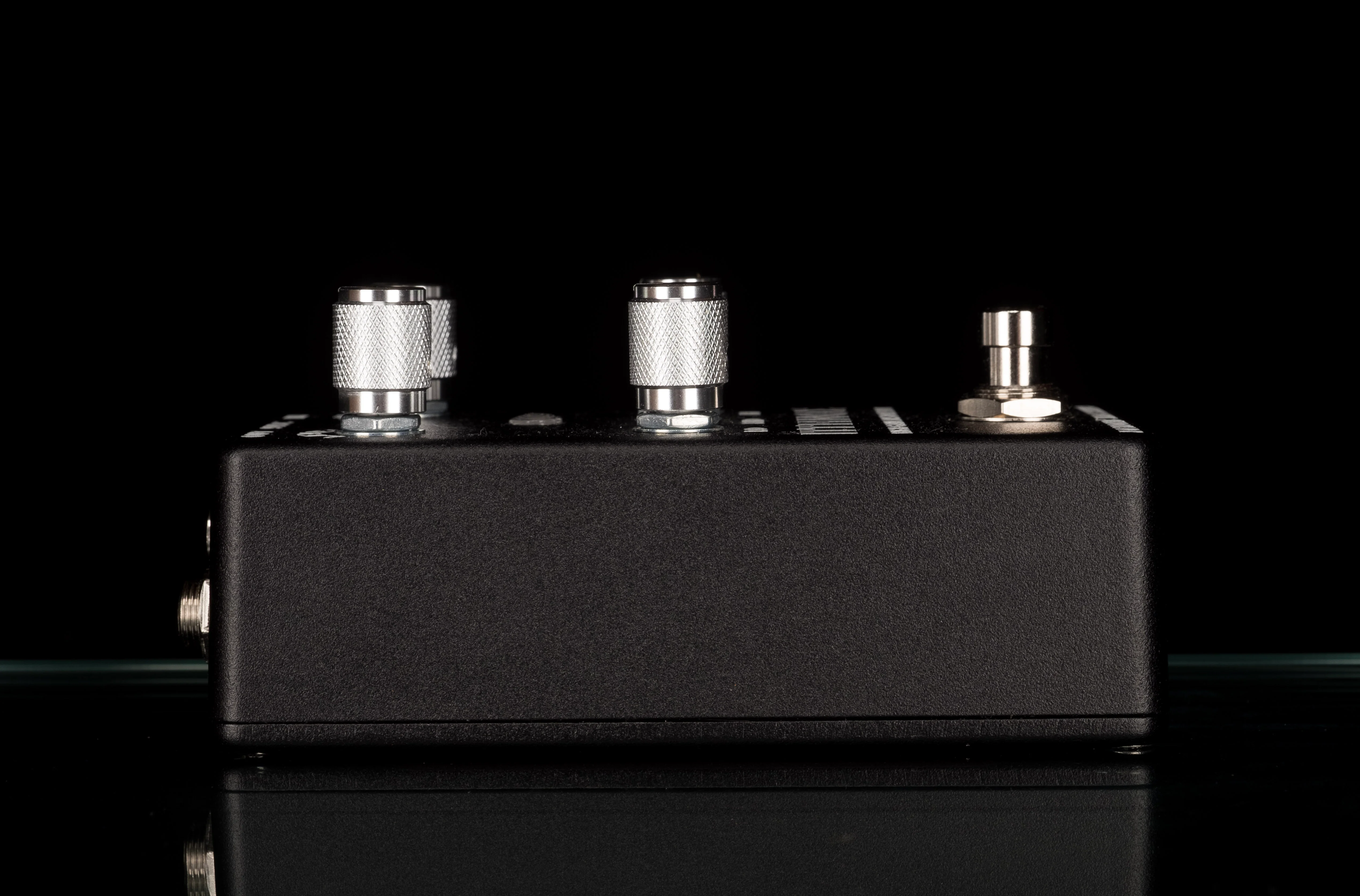 Demonic Machines ΠTHNOΣ High Gain Distortion Guitar Effect Pedal - Image 6