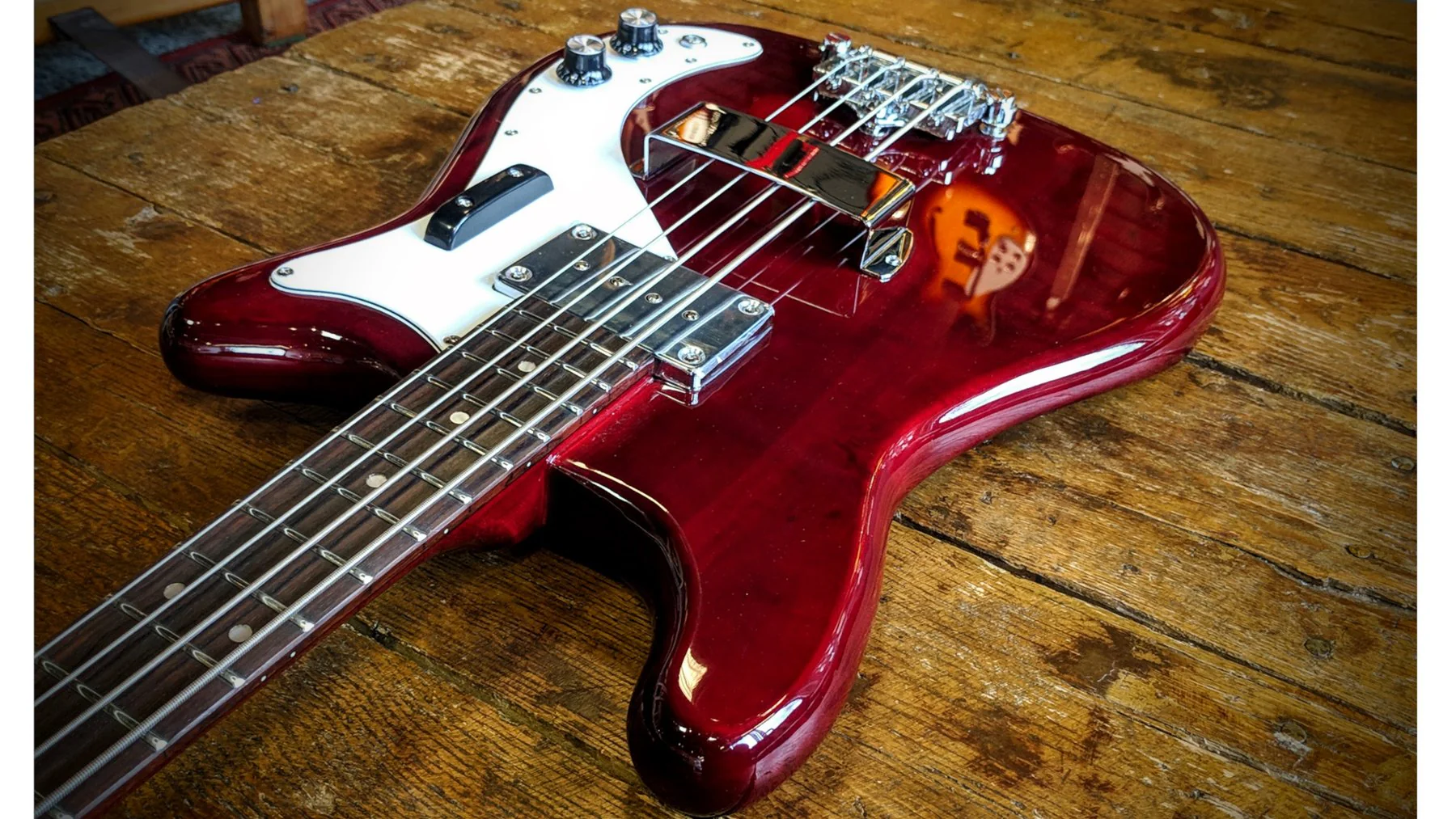 Eastwood Newport Bass Guitar - Cherry Red - Image 3