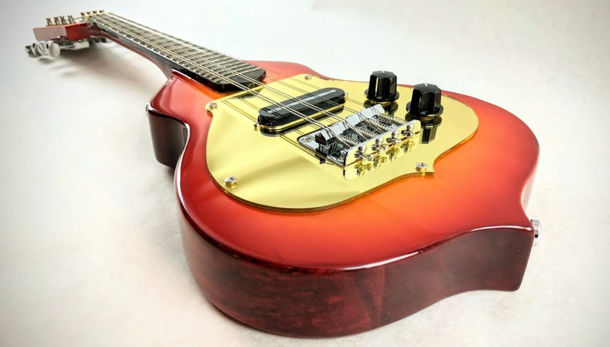 Eastwood Ricky 8 String Mandolin Cherryburst - Image 3