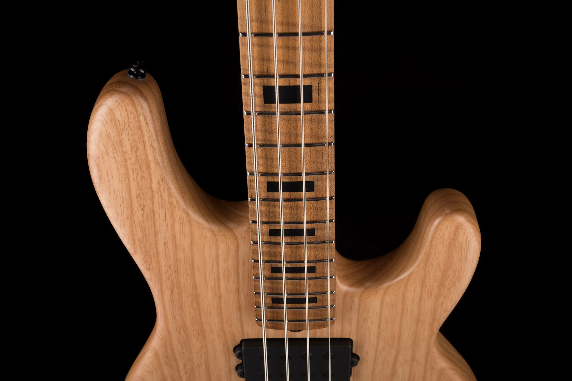 Ernie Ball Music Man StingRay 4HH Ball Family Reserve Slugger Natural with Mono Case - Image 3