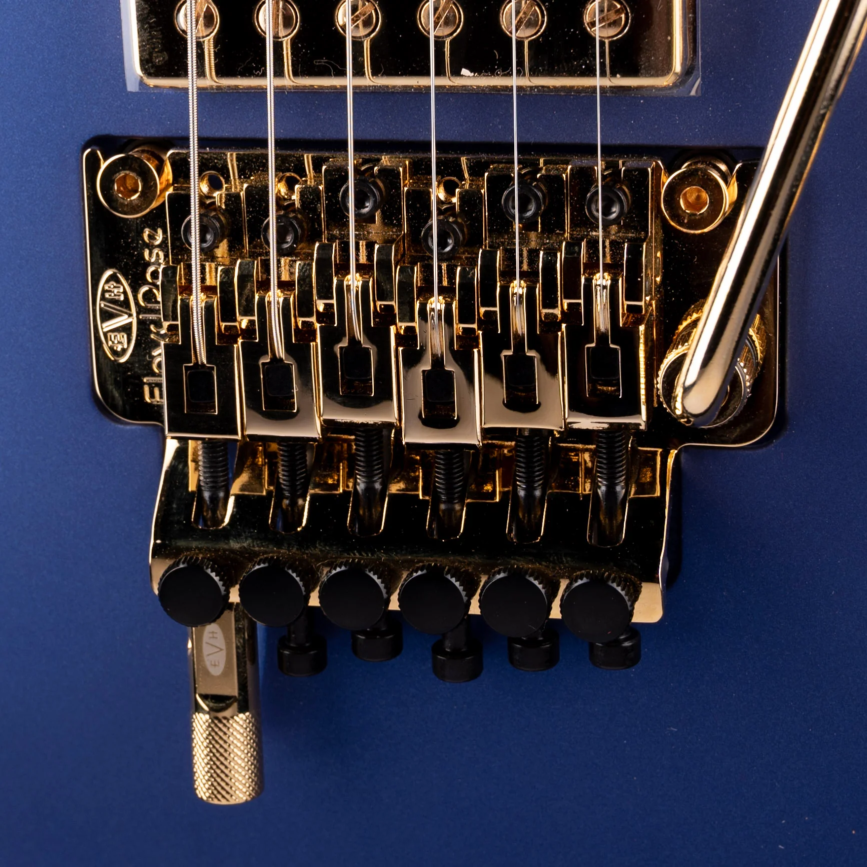 EVH Custom Shop Wolfgang HH Cobalt Blue Metallic With Case - Image 6