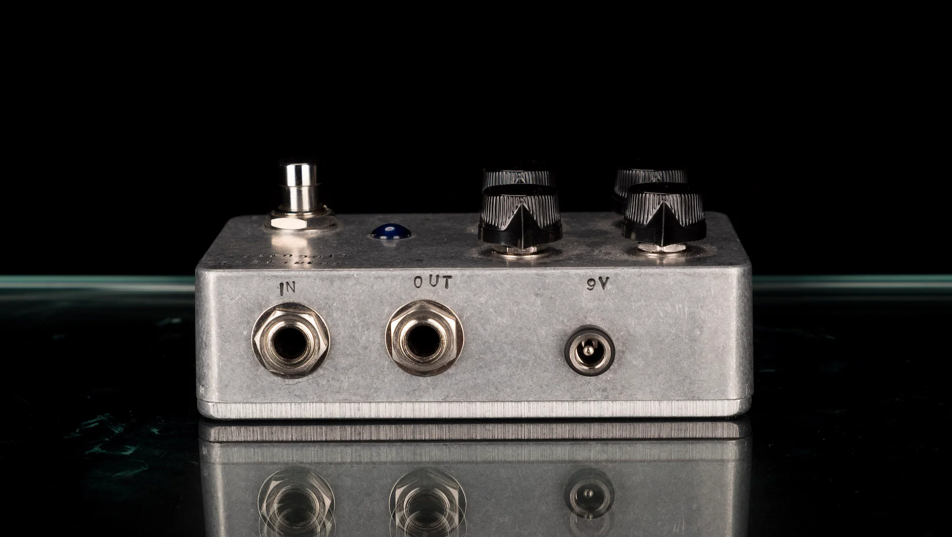 Fairfield Circuitry AFO 622 ~900 About 900 Fuzz Pedal - Image 3