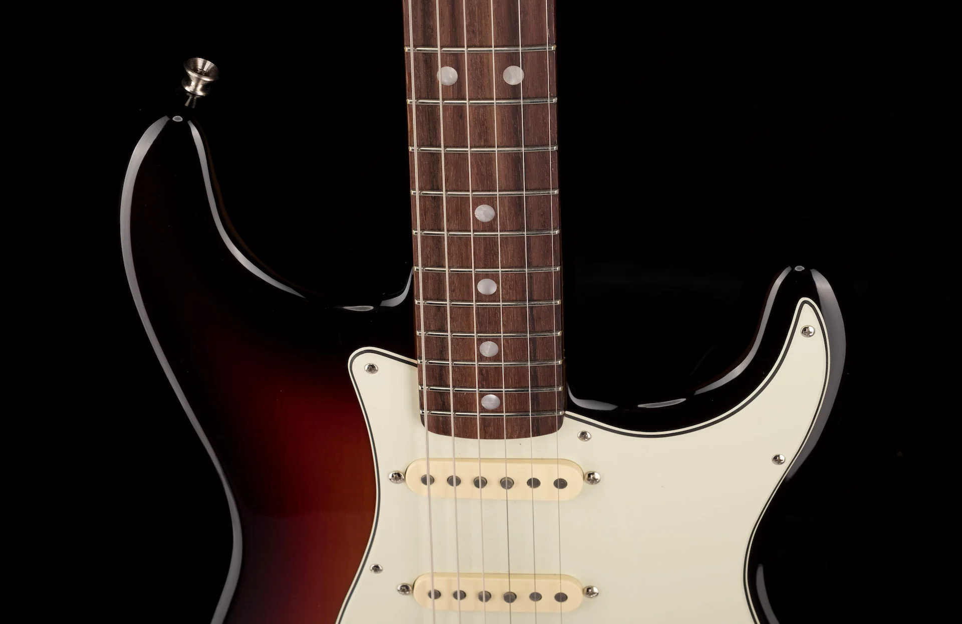 Fender American Original 60's Stratocaster 3-Tone Sunburst With Case ***B-STOCK*** - Image 3