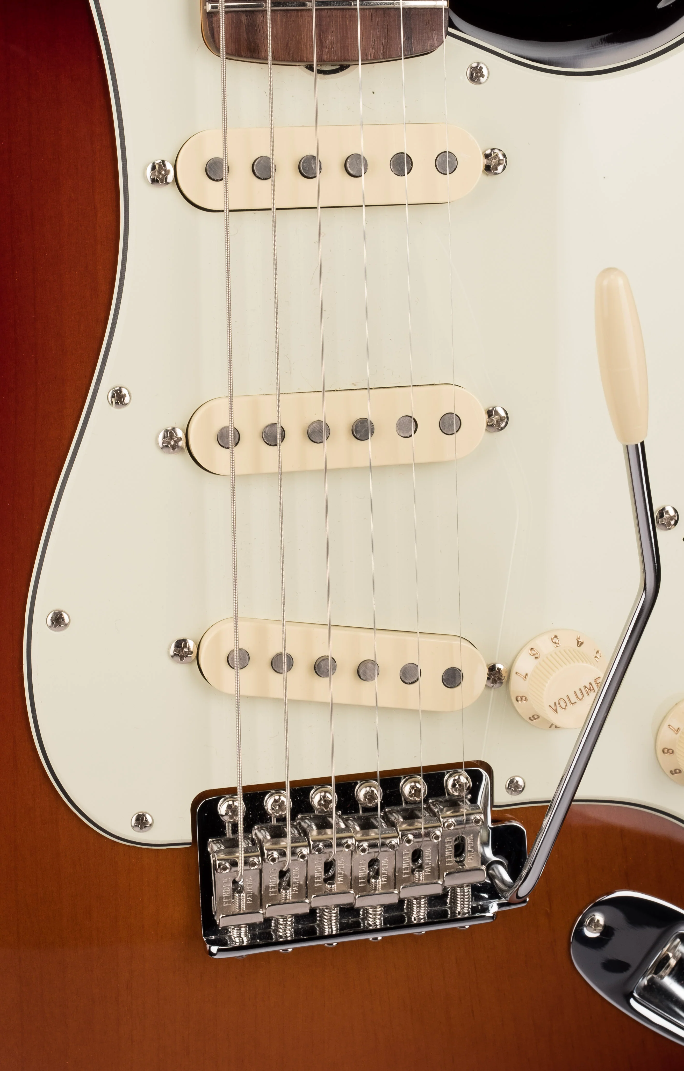 Fender American Original 60's Stratocaster 3-Tone Sunburst With Case ***B-STOCK*** - Image 7