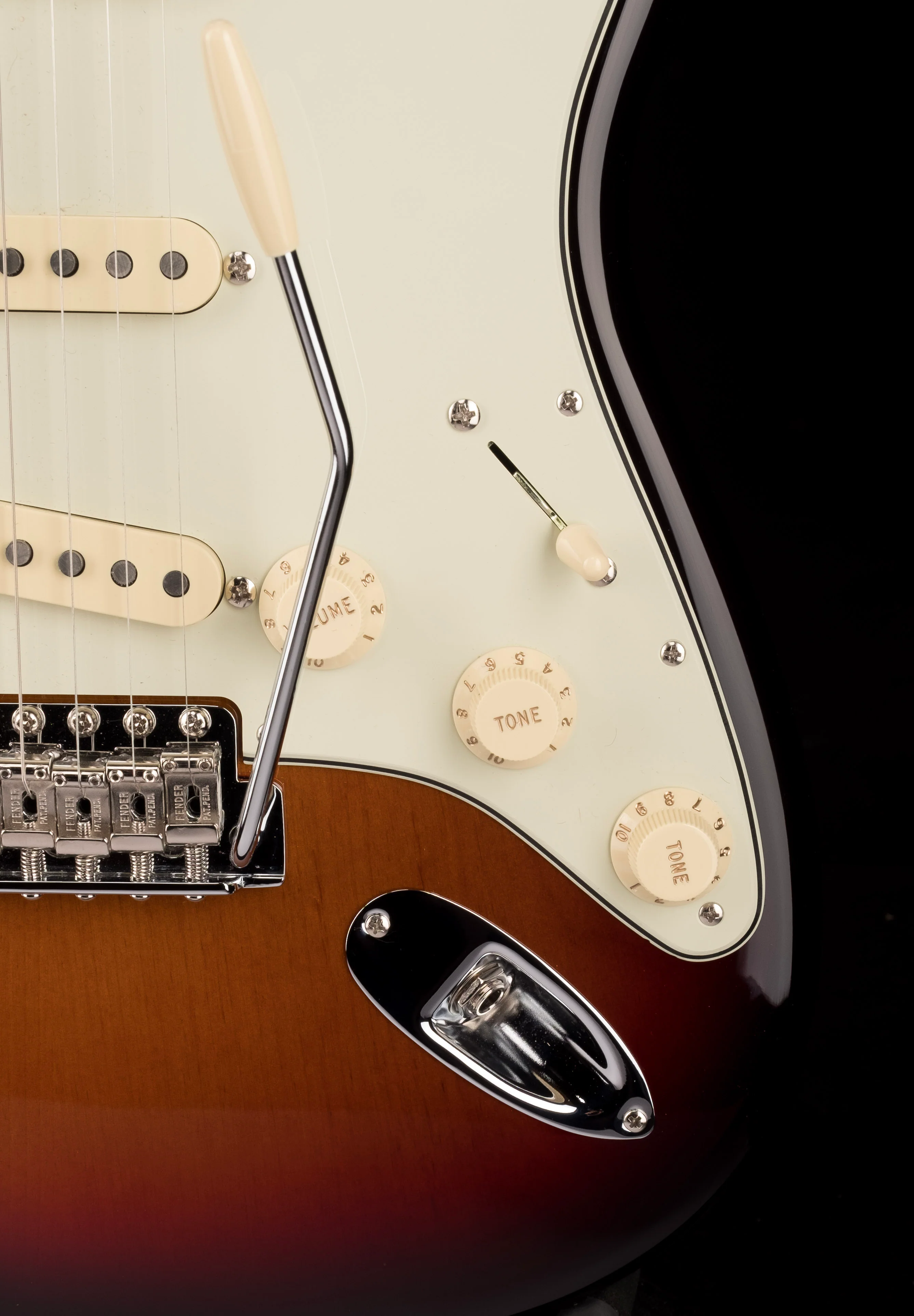 Fender American Original 60's Stratocaster 3-Tone Sunburst With Case ***B-STOCK*** - Image 8