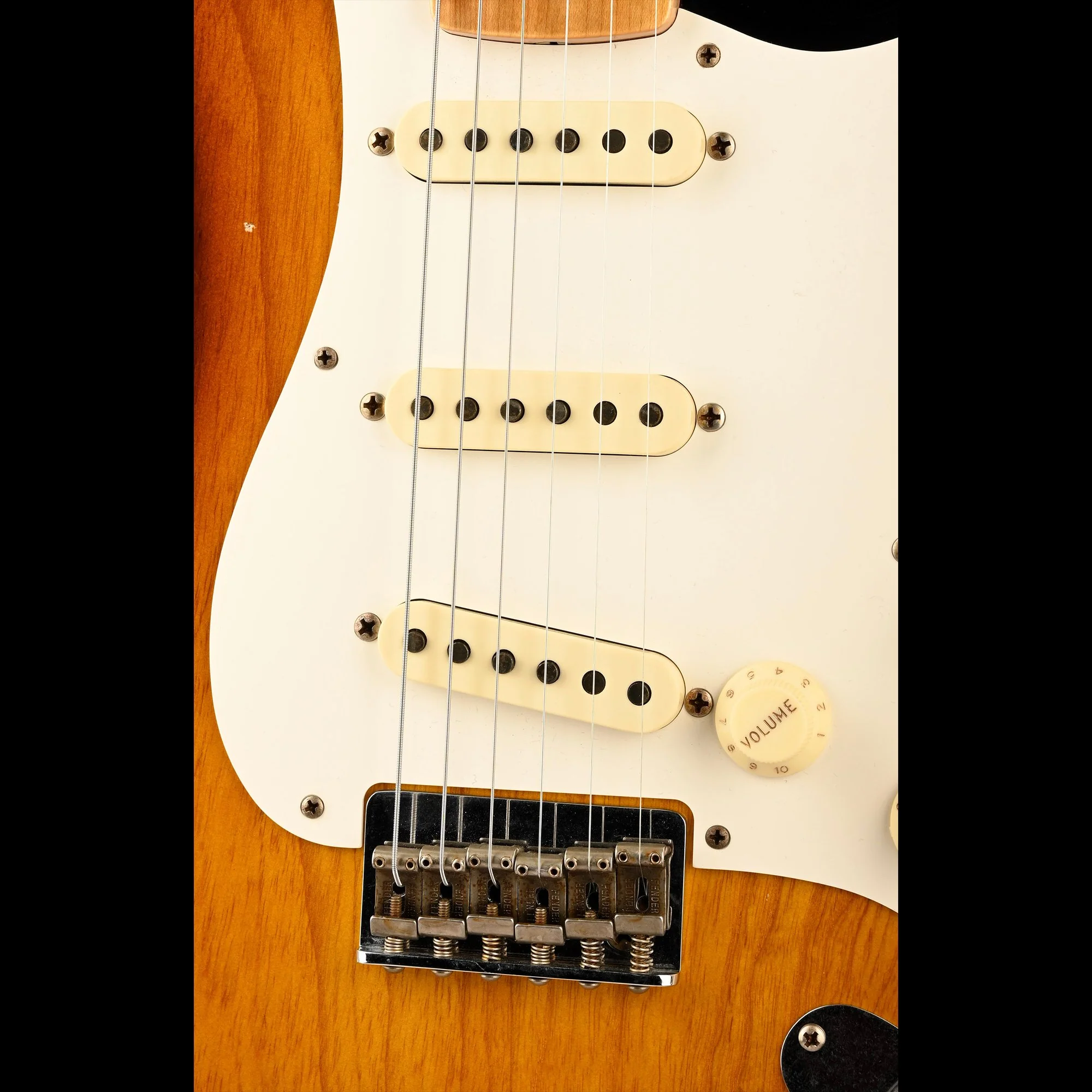 Fender Custom Shop 1957 Stratocaster Hardtail Journeyman Relic 2-Tone Sunburst - Image 7