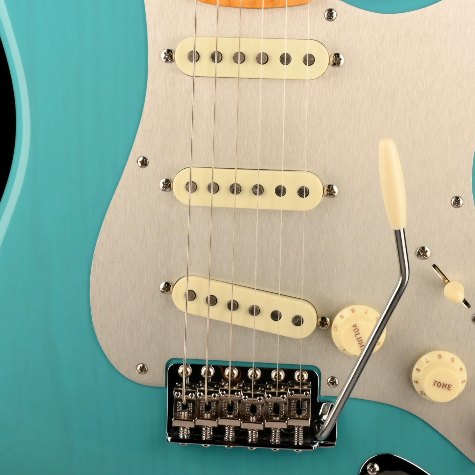 Fender Custom Shop 1957 Stratocaster NOS Taos Turquoise Transparent - Truetone Color Set - Image 4