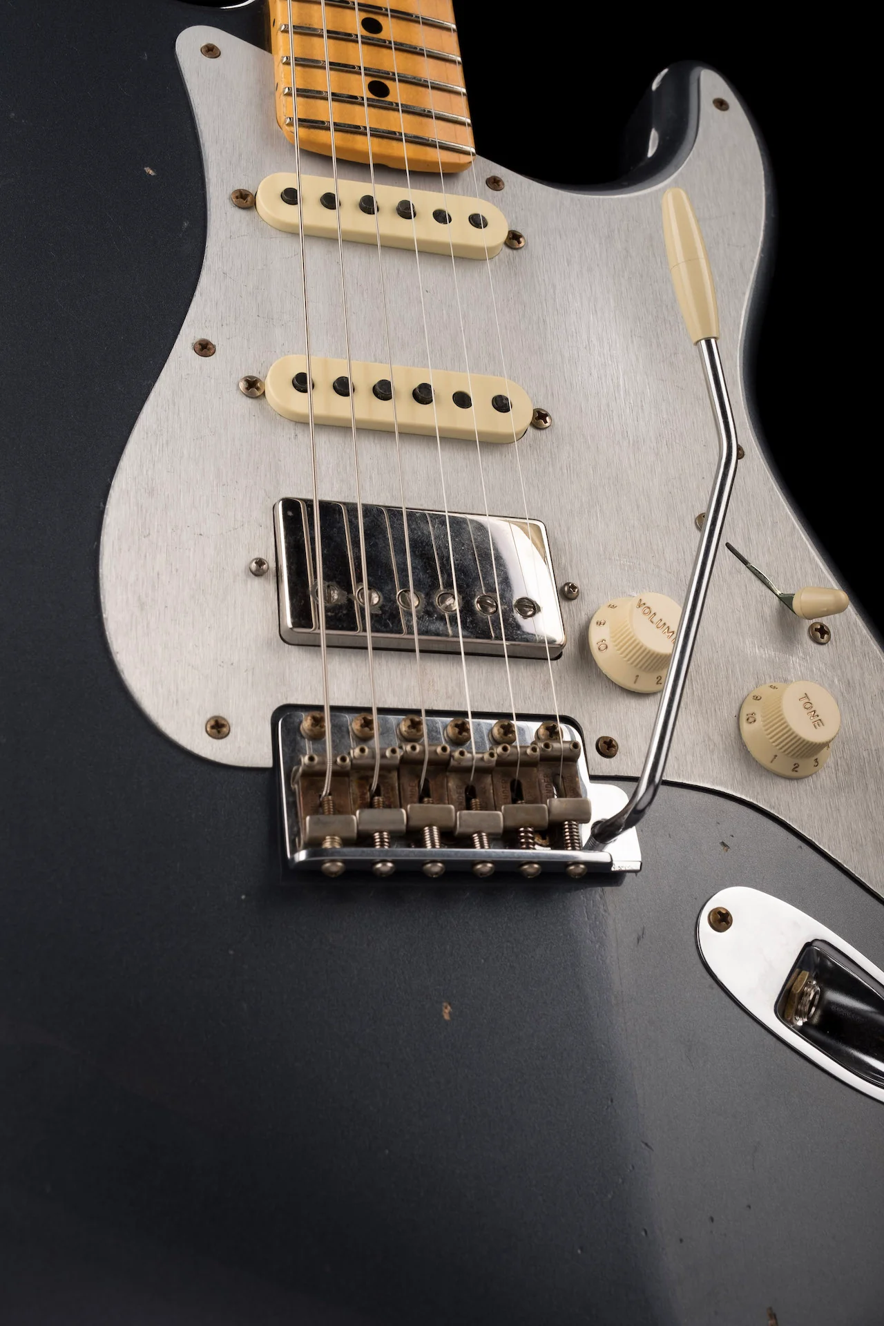 Fender Custom Shop 1959 Stratocaster HSS Journeyman Relic Charcoal Frost Metallic - Image 11