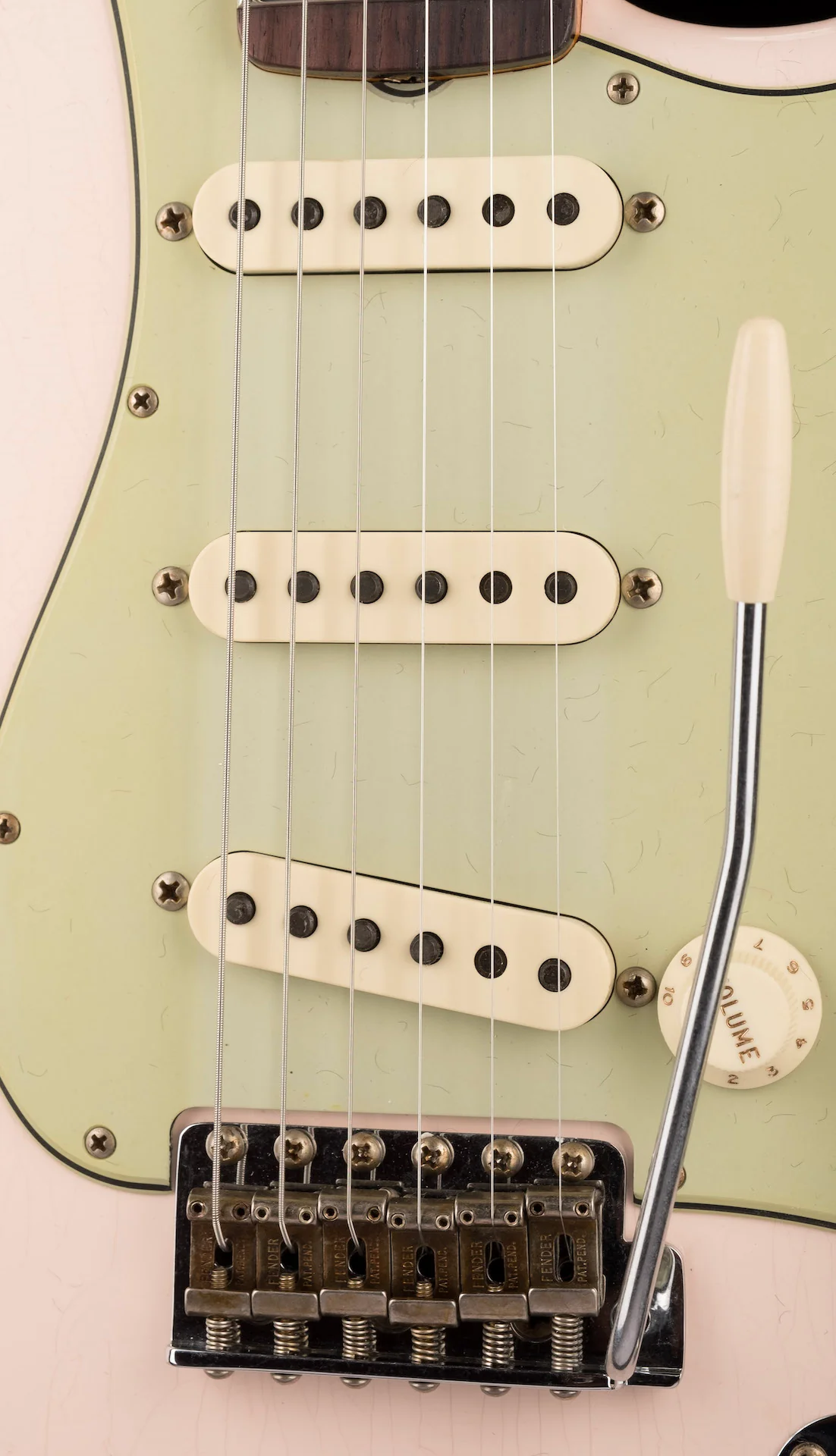 Fender Custom Shop 1960 Stratocaster Journeyman Relic Super Faded Aged Shell Pink - Image 7