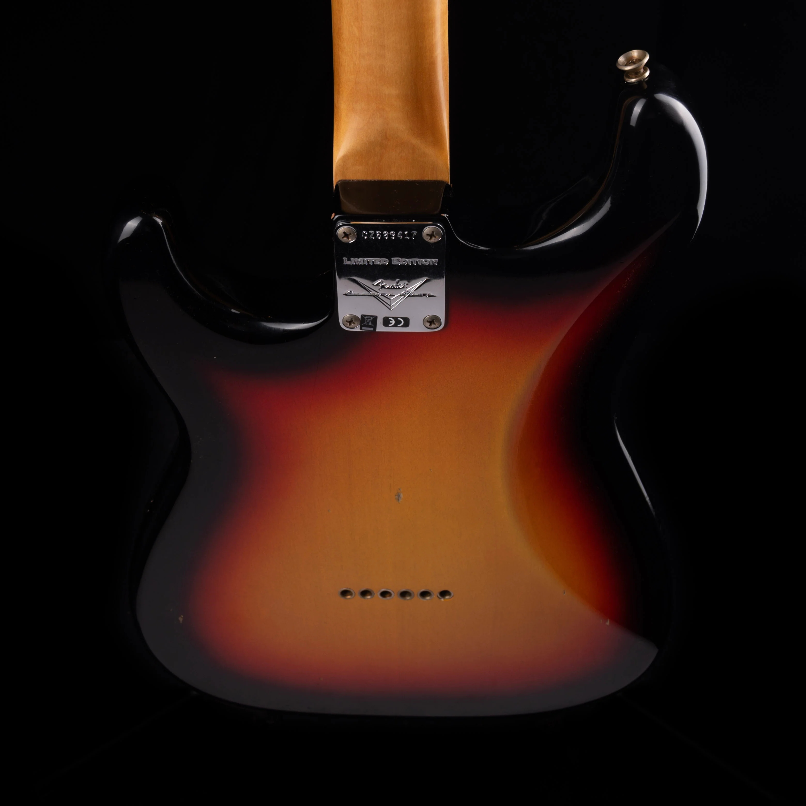 Fender Custom Shop 1961 Stratocaster Hardtail Journeyman Relic 3-Tone Sunburst - Image 7
