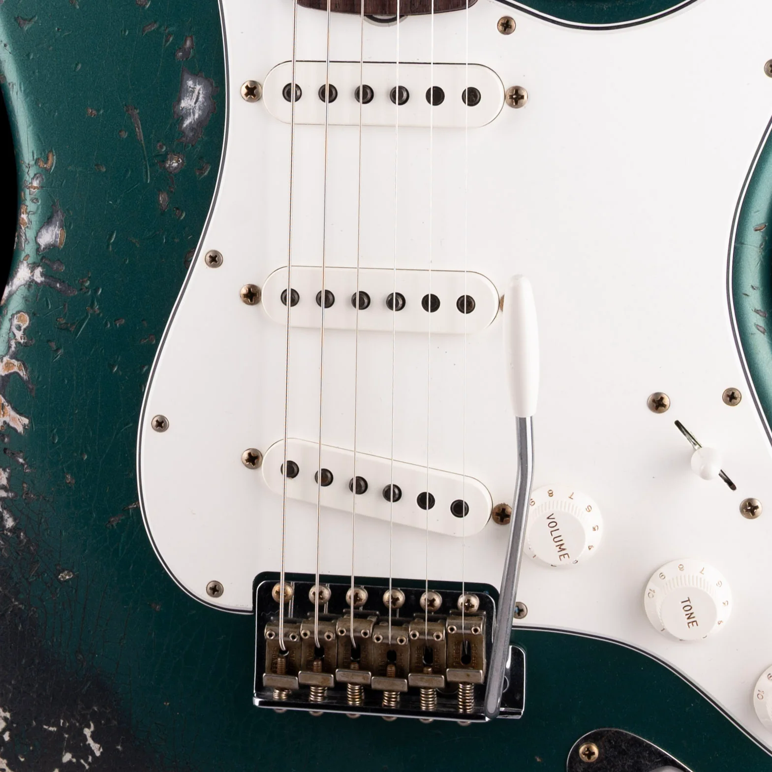 Fender Custom Shop 1962 Stratocaster Heavy Relic Sherwood Green Metallic Over Charcoal Frost Metallic - Image 4