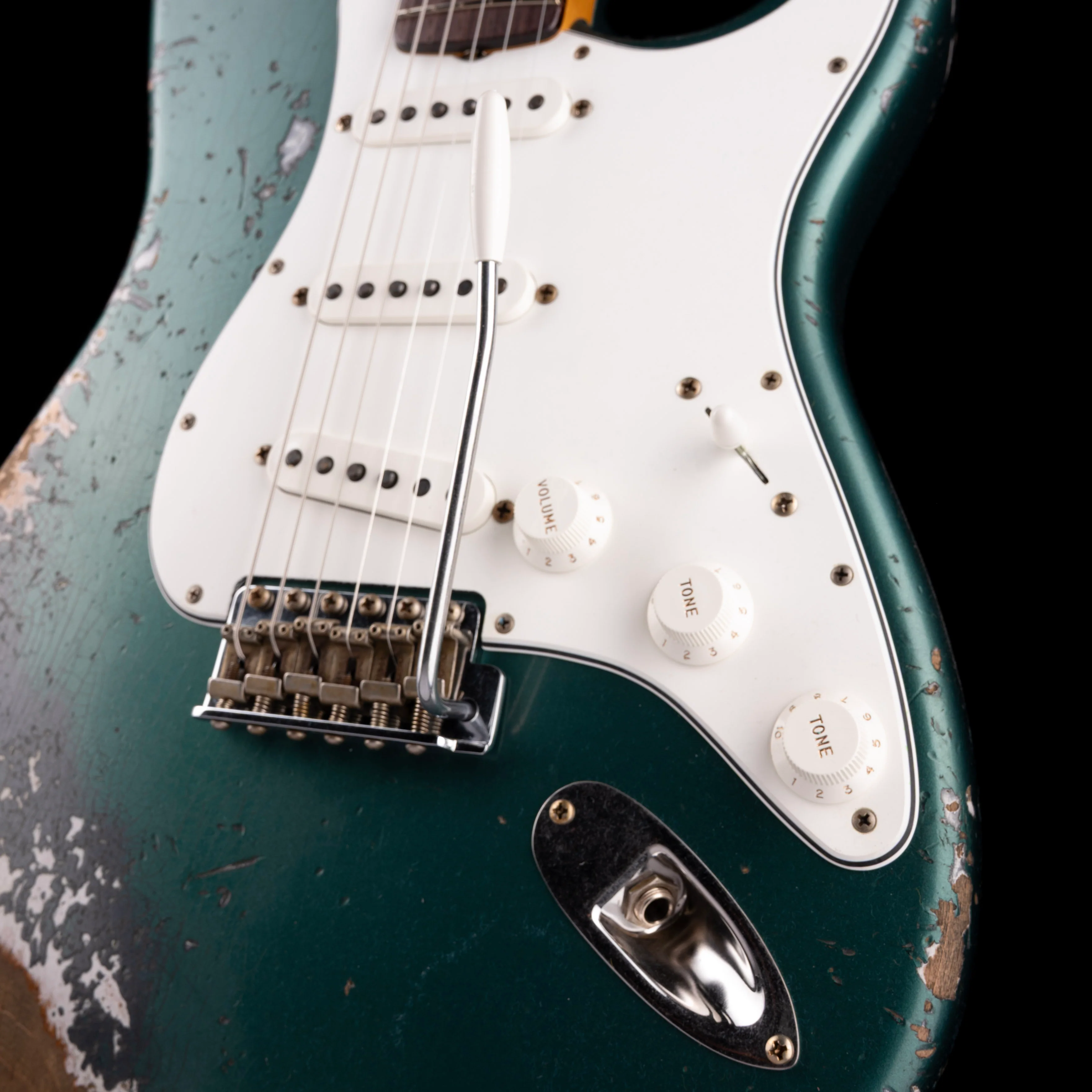Fender Custom Shop 1962 Stratocaster Heavy Relic Sherwood Green Metallic Over Charcoal Frost Metallic - Image 5