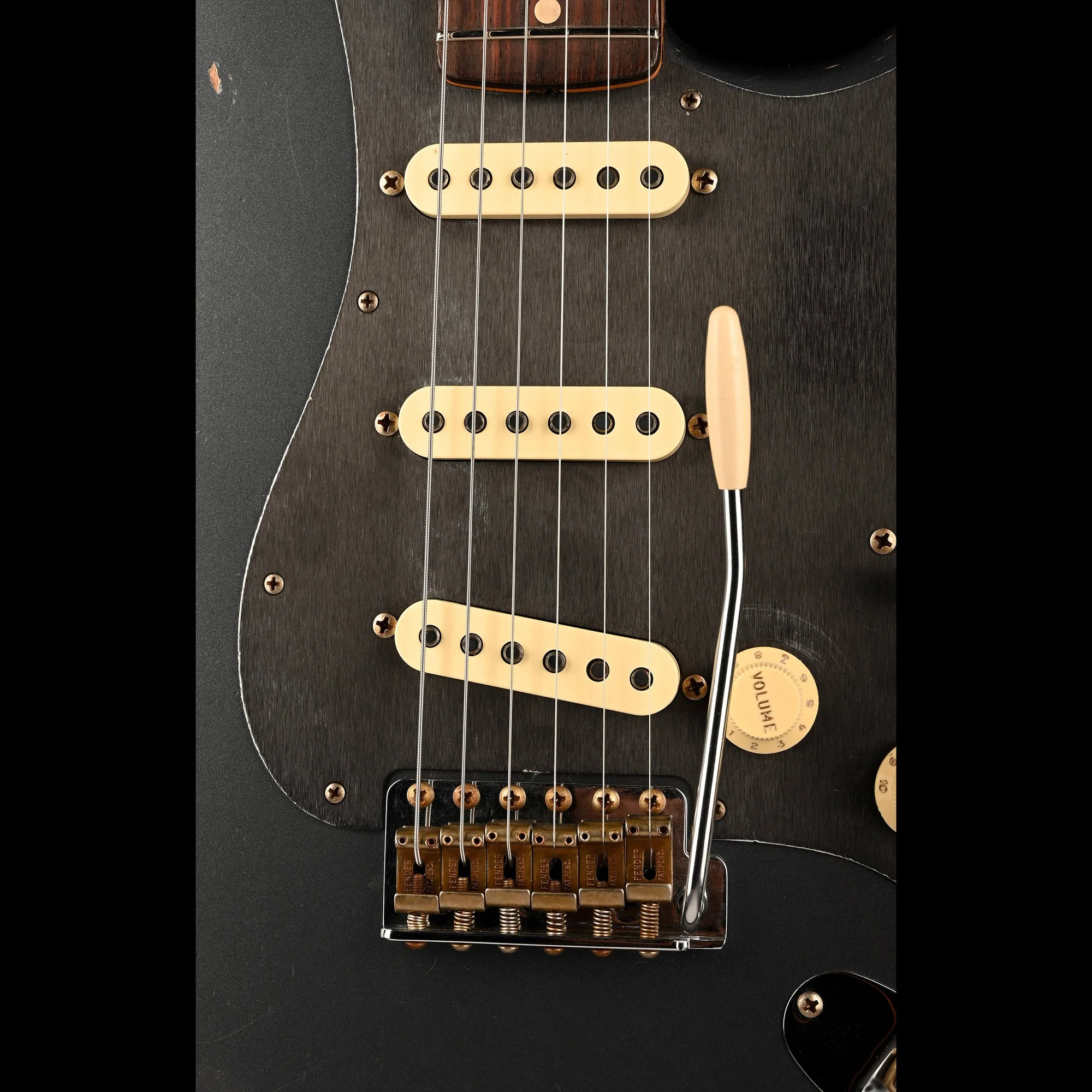 Fender Custom Shop 1962 Stratocaster Reverse Headstock Relic Charcoal Frost Metallic With Case - Image 7