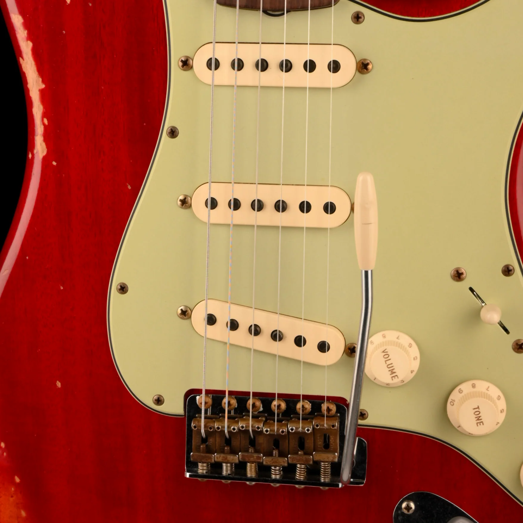 Fender Custom Shop 1963 Stratocaster Mahogany Body Relic Crimson Red Transparent - Image 4