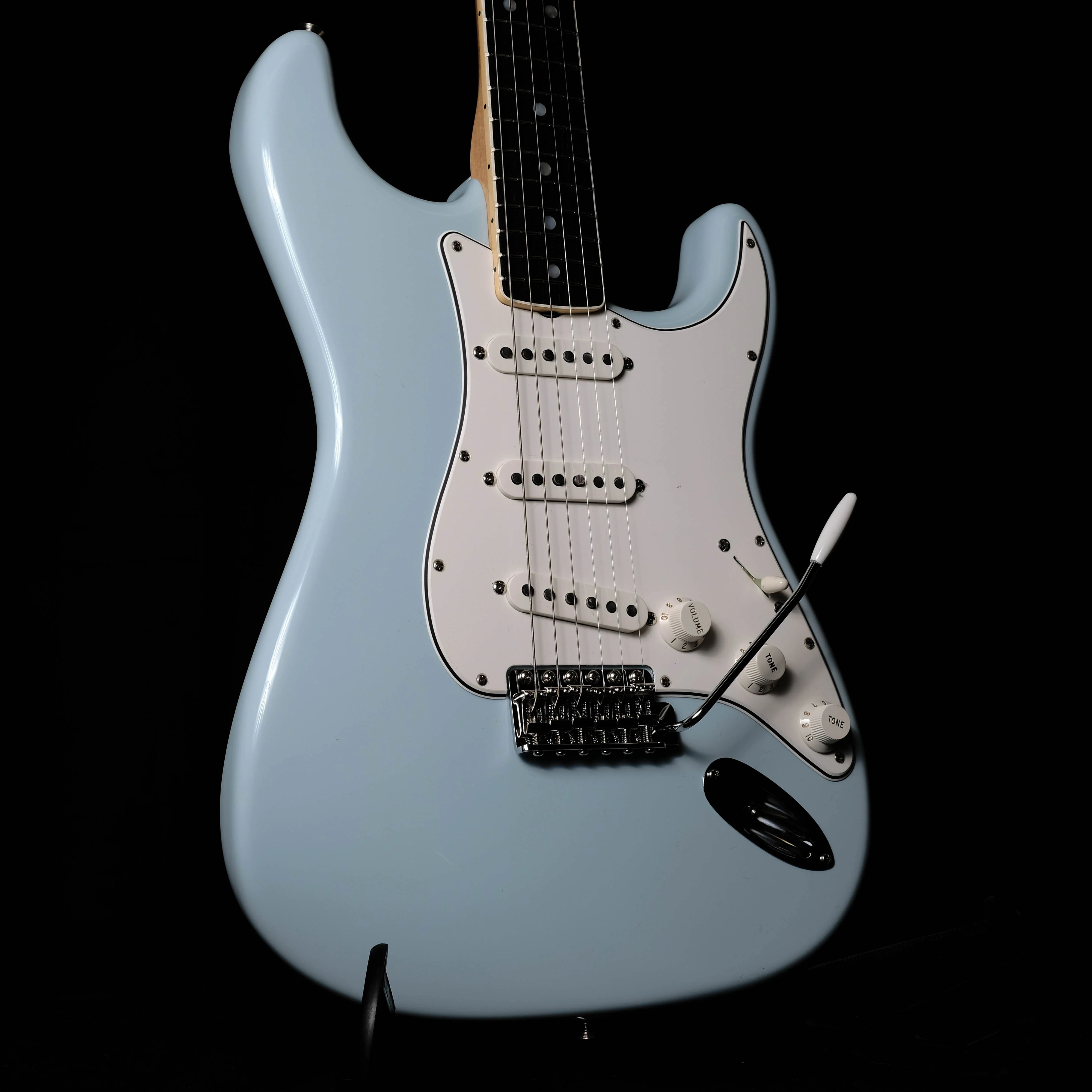 Fender Custom Shop 1967 Stratocaster NOS Sonic Blue W/ Matching Headstock - Image 5