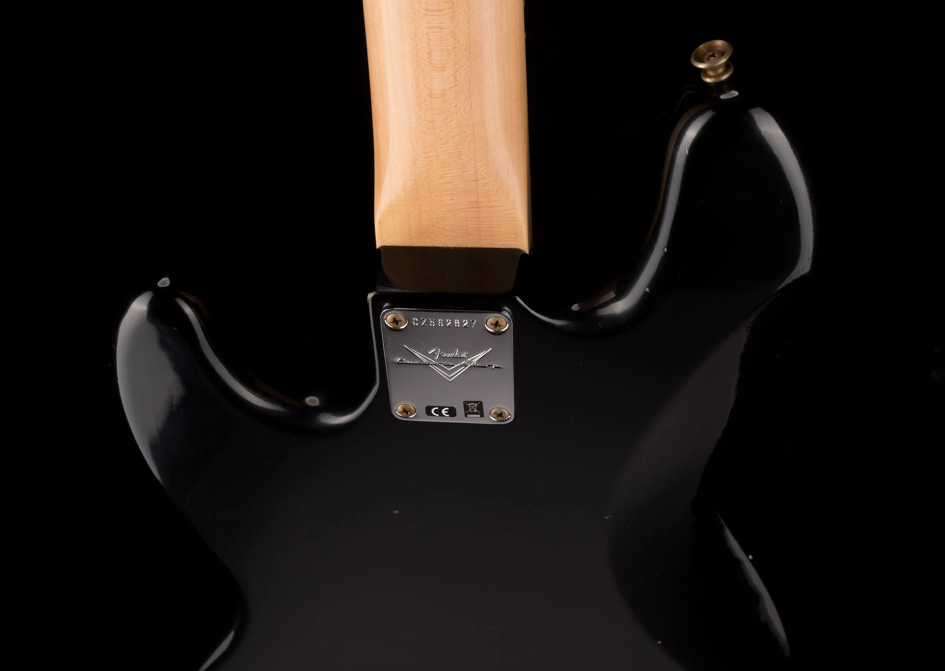 Fender Custom Shop 1968 Jazz Bass Journeyman Relic Aged Black With Case - Image 16
