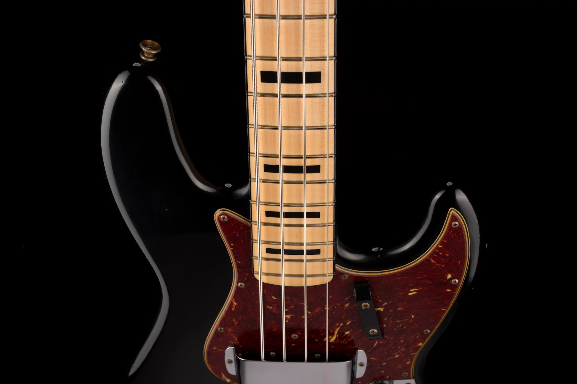 Fender Custom Shop 1968 Jazz Bass Journeyman Relic Aged Black With Case - Image 3