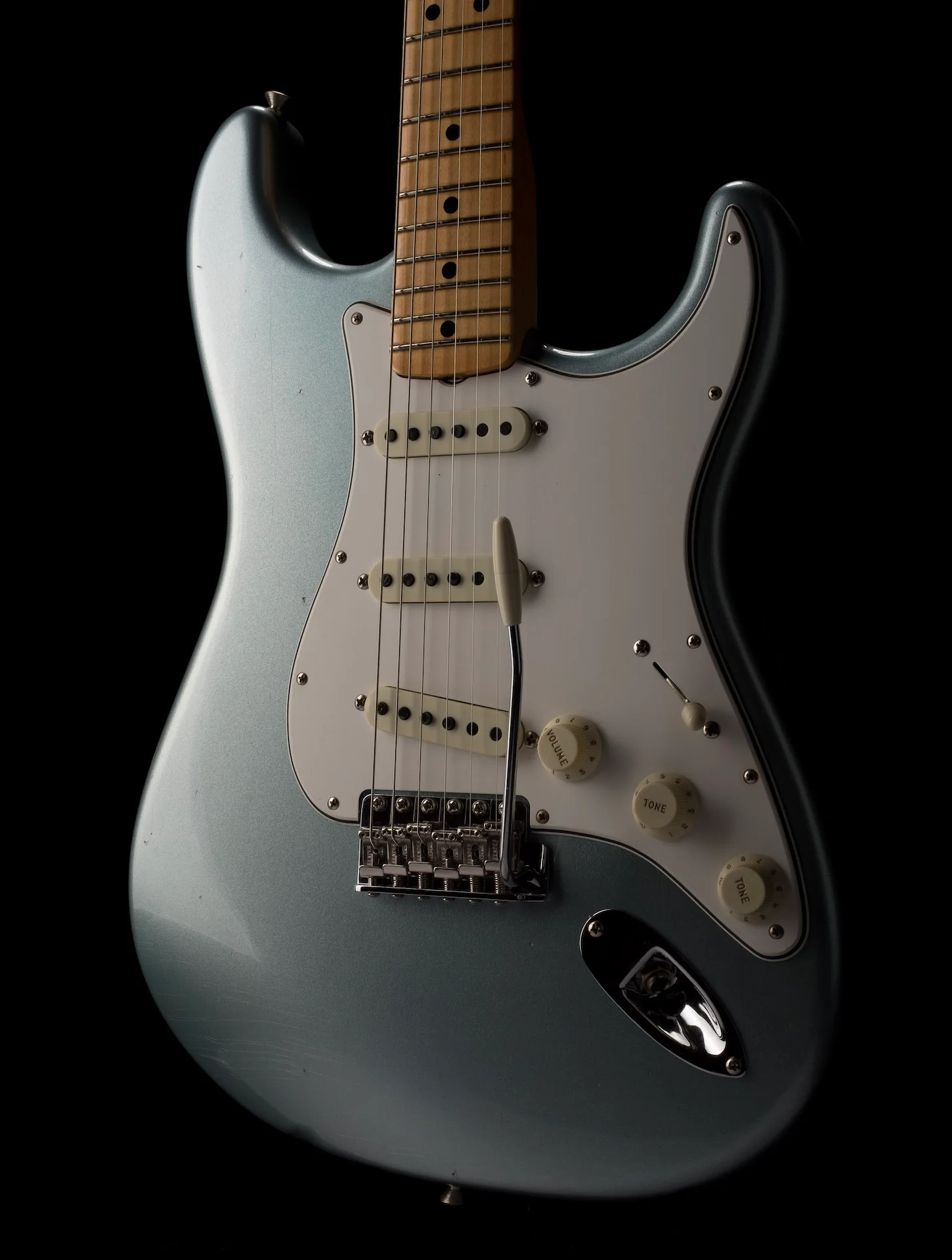 Fender Custom Shop '69 Stratocaster Journeyman Relic Aged Firemist Silver - Image 12