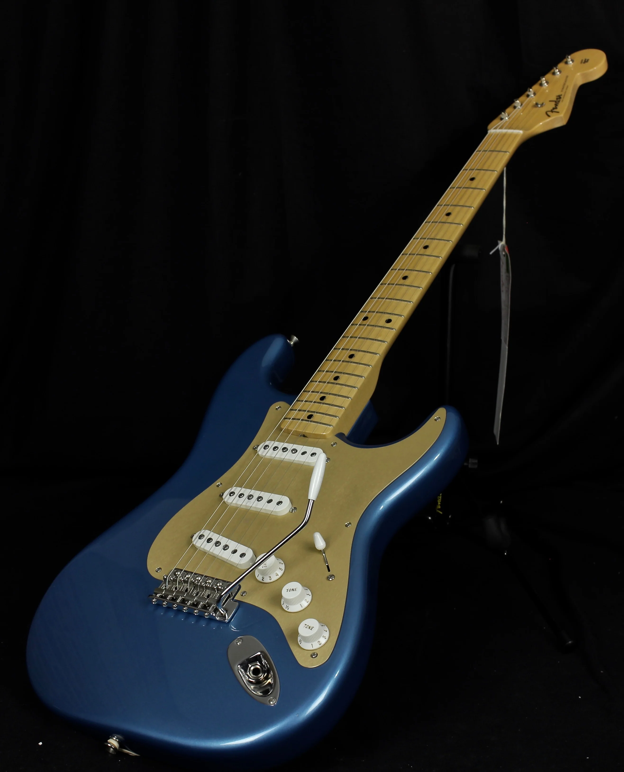 Fender Custom Shop '56 NOS Stratocaster Lake Placid Blue Anodized Pickguard - Image 4