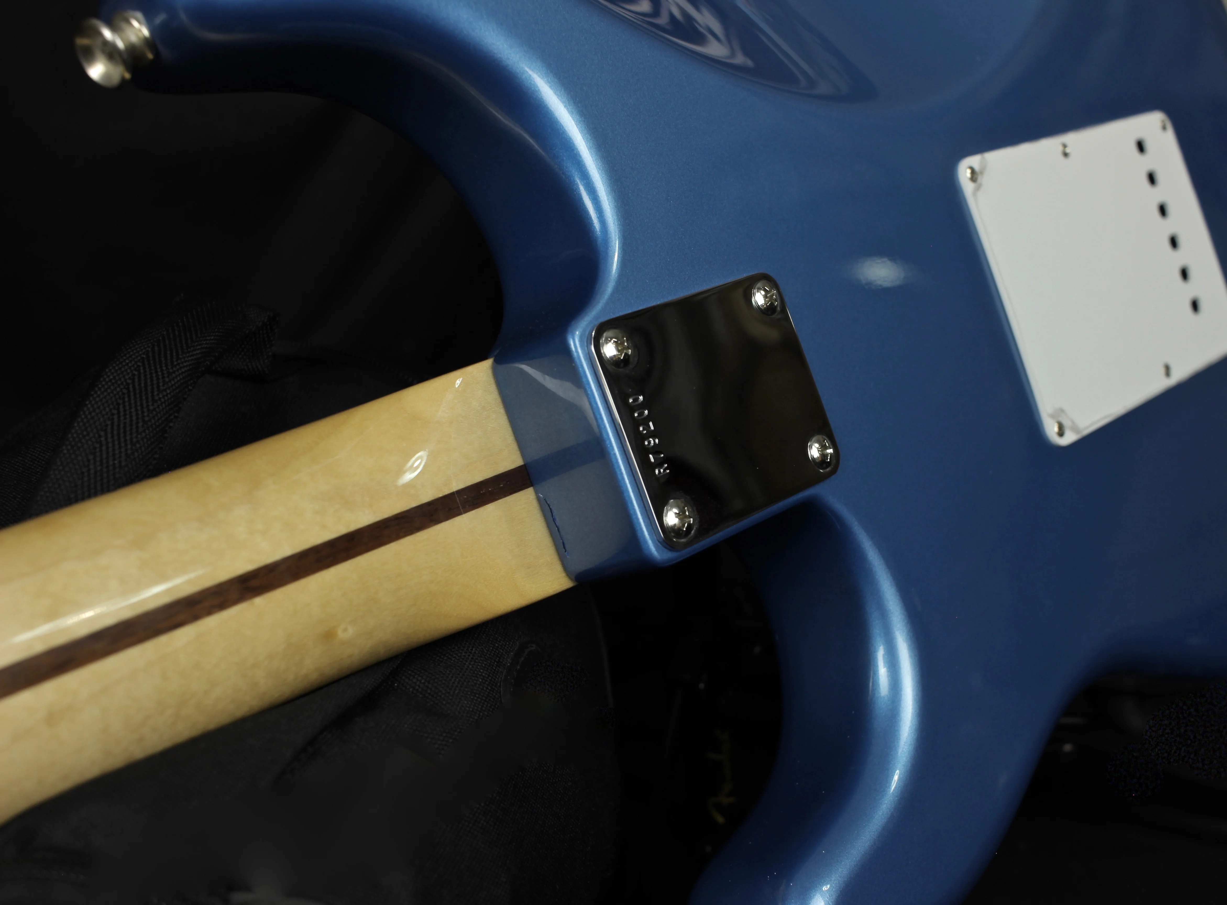 Fender Custom Shop '56 NOS Stratocaster Lake Placid Blue Anodized Pickguard - Image 6