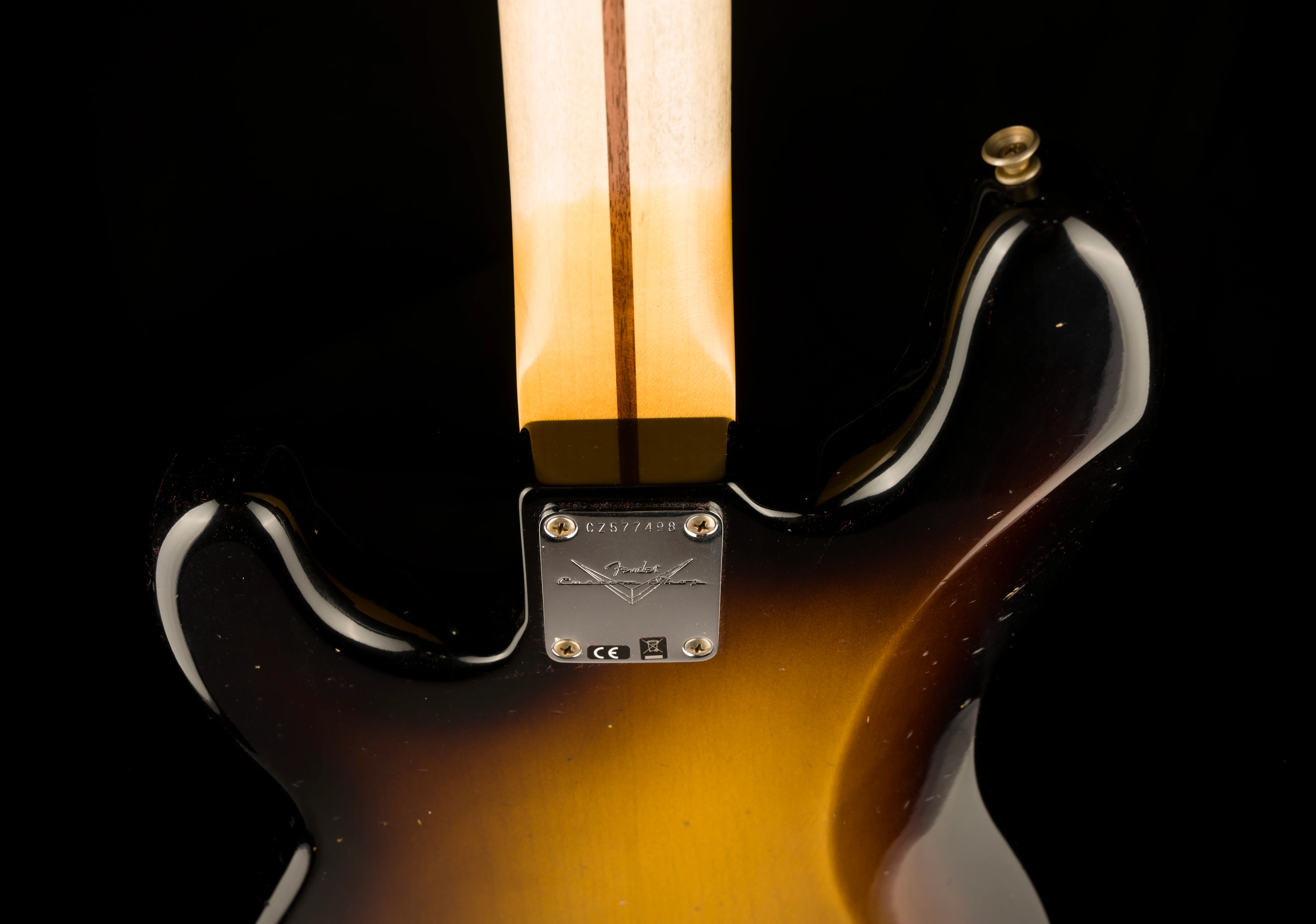 Fender Custom Shop '57 Precision Bass Journeyman Relic Wide-Fade 2 Tone Sunburst - Image 13