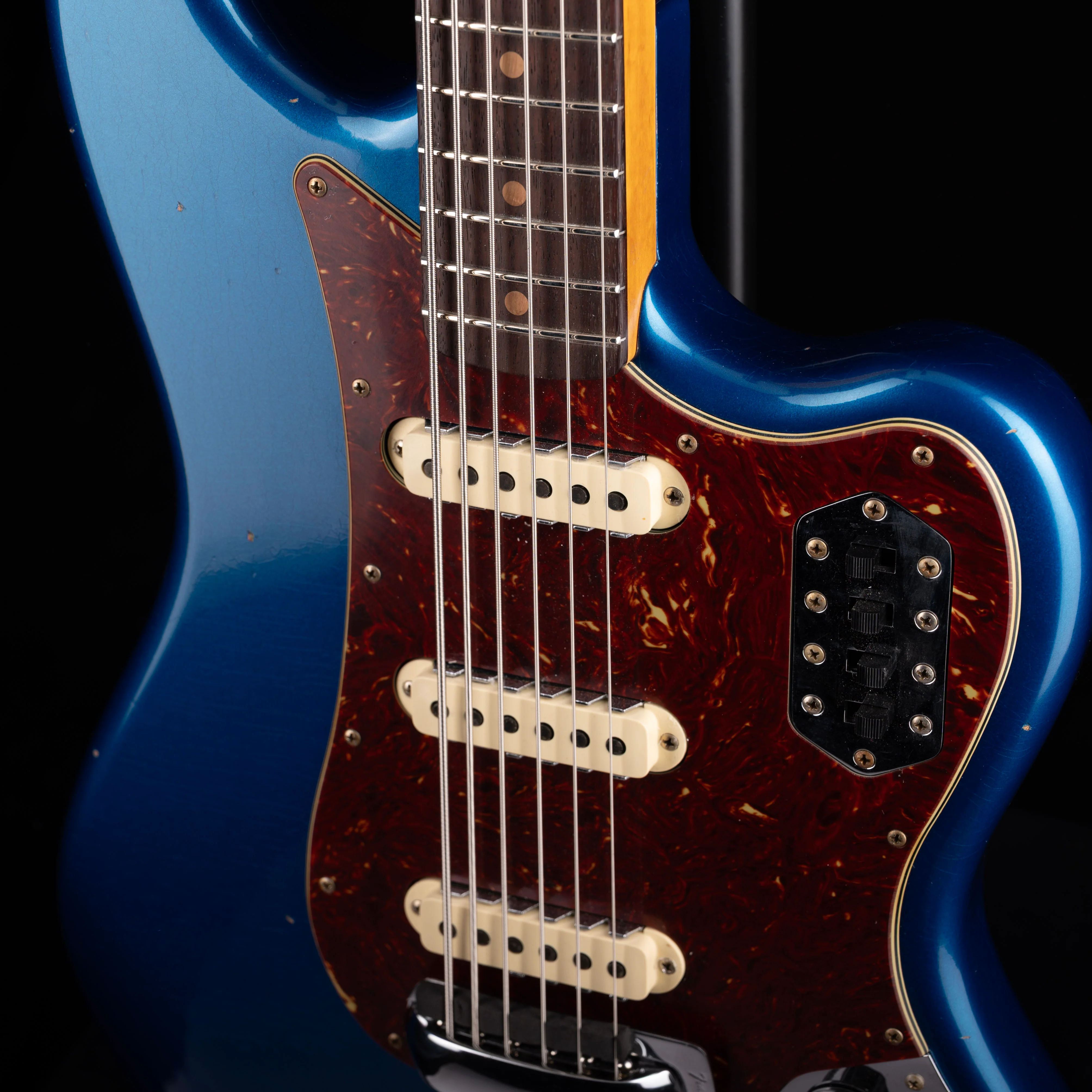 Fender Custom Shop 1960's Bass VI Journeyman Relic Aqua Marine Metallic - Image 3