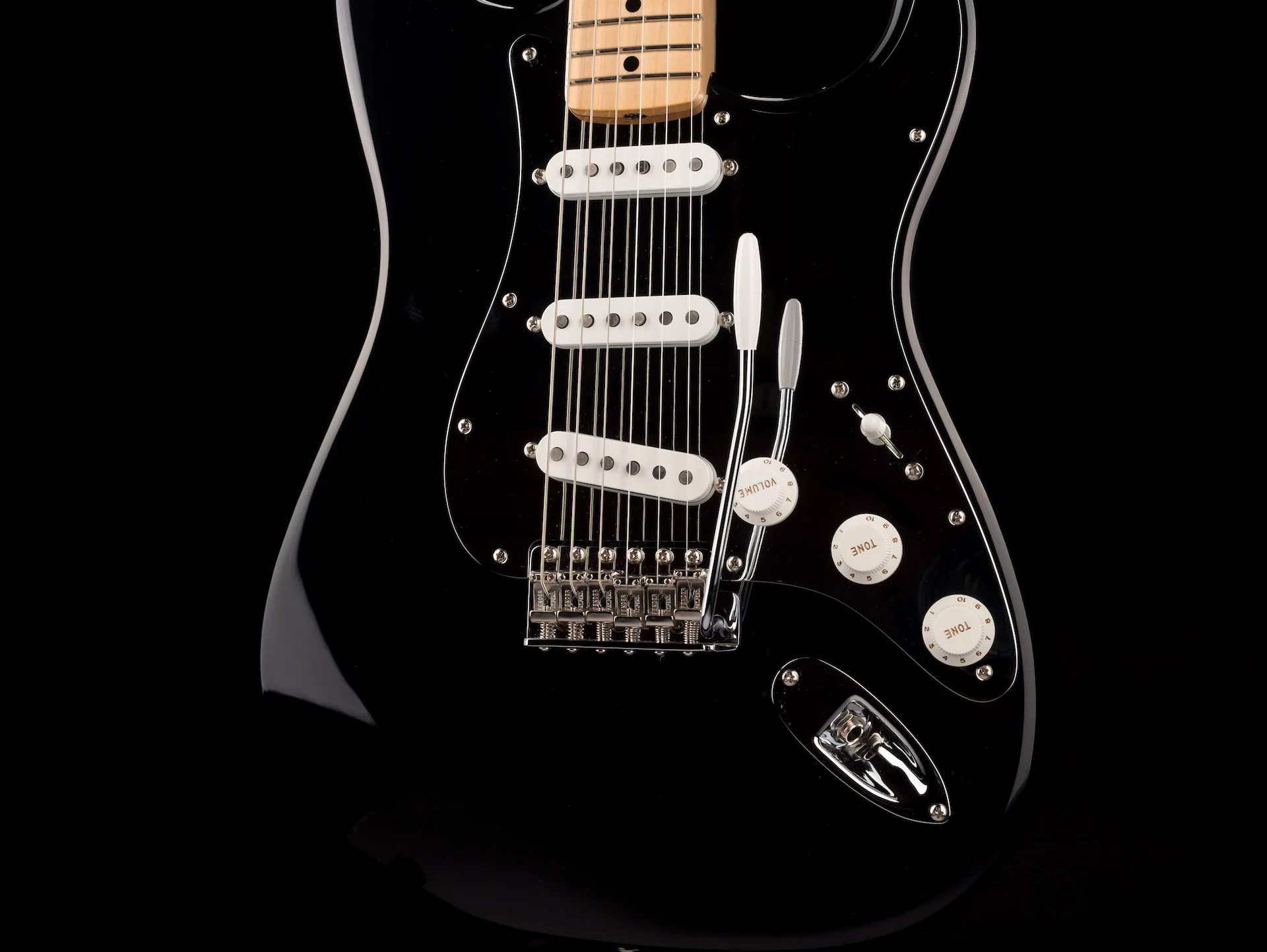 Fender Custom Shop Black Mirror Stratocaster NOS With Case - Image 6