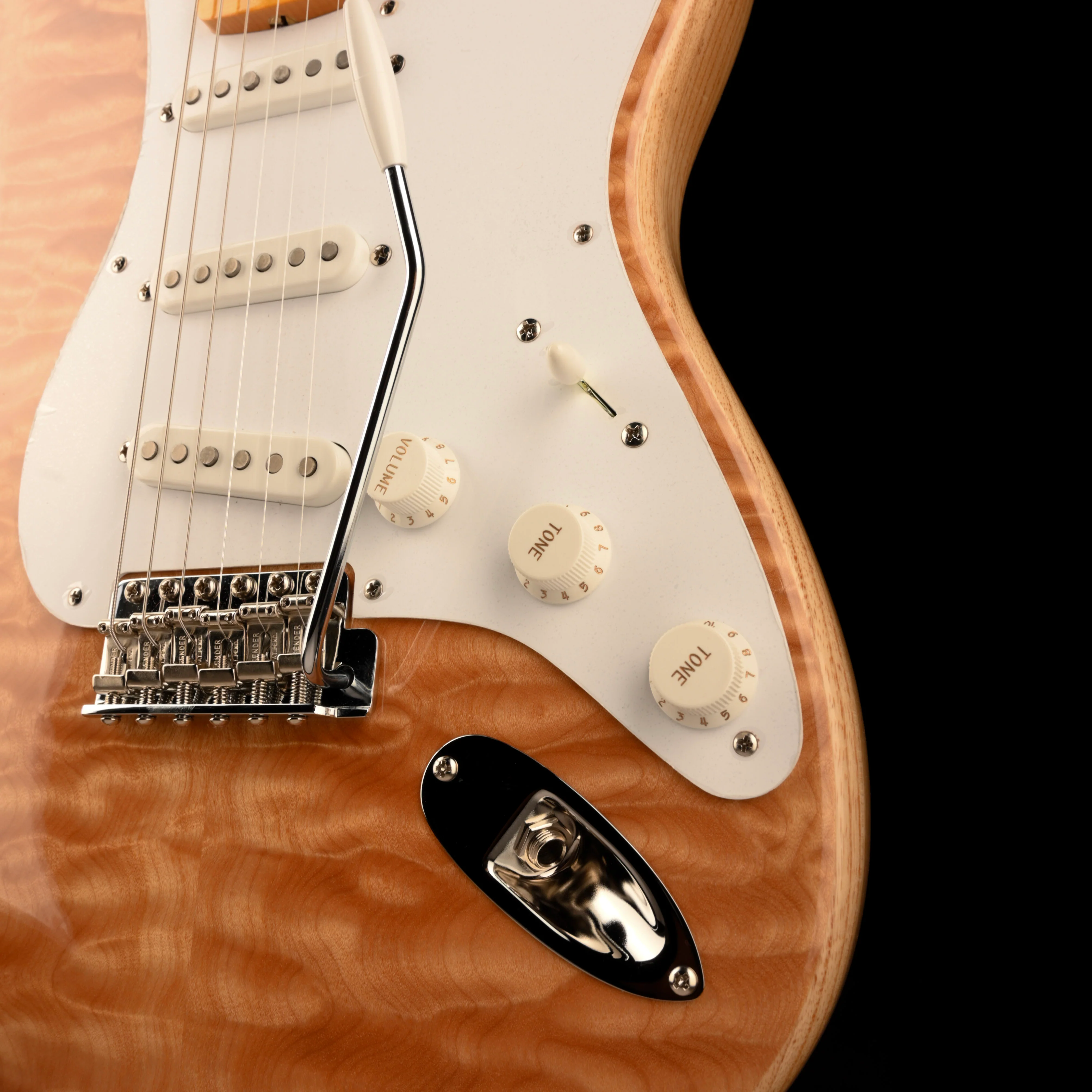Fender Custom Shop Exotic 1954 Stratocaster Quilt Maple NOS Natural With Case - Image 6