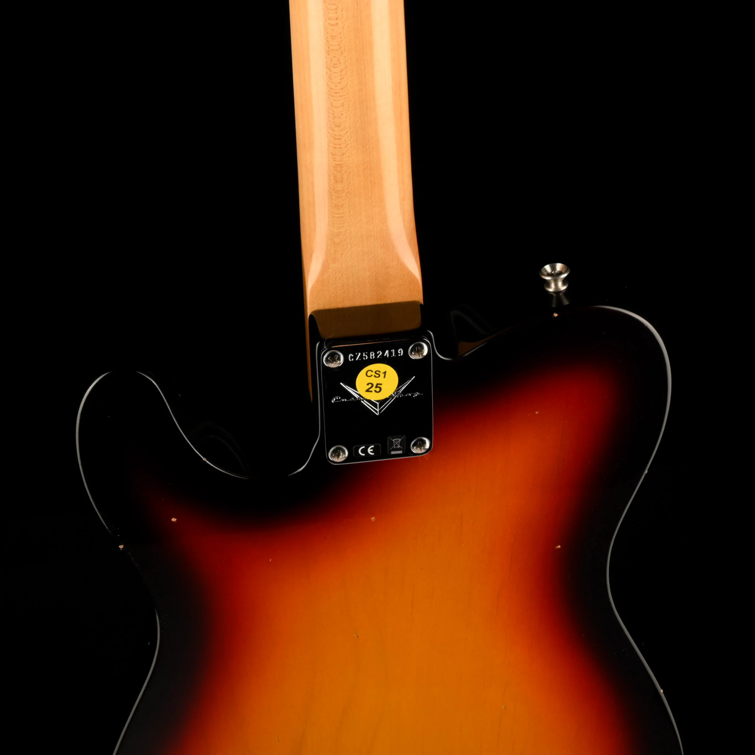 Fender Custom Shop Limited Edition 1963 Telecaster Journeyman Relic Aged 3-Tone Sunburst With Case - Image 10