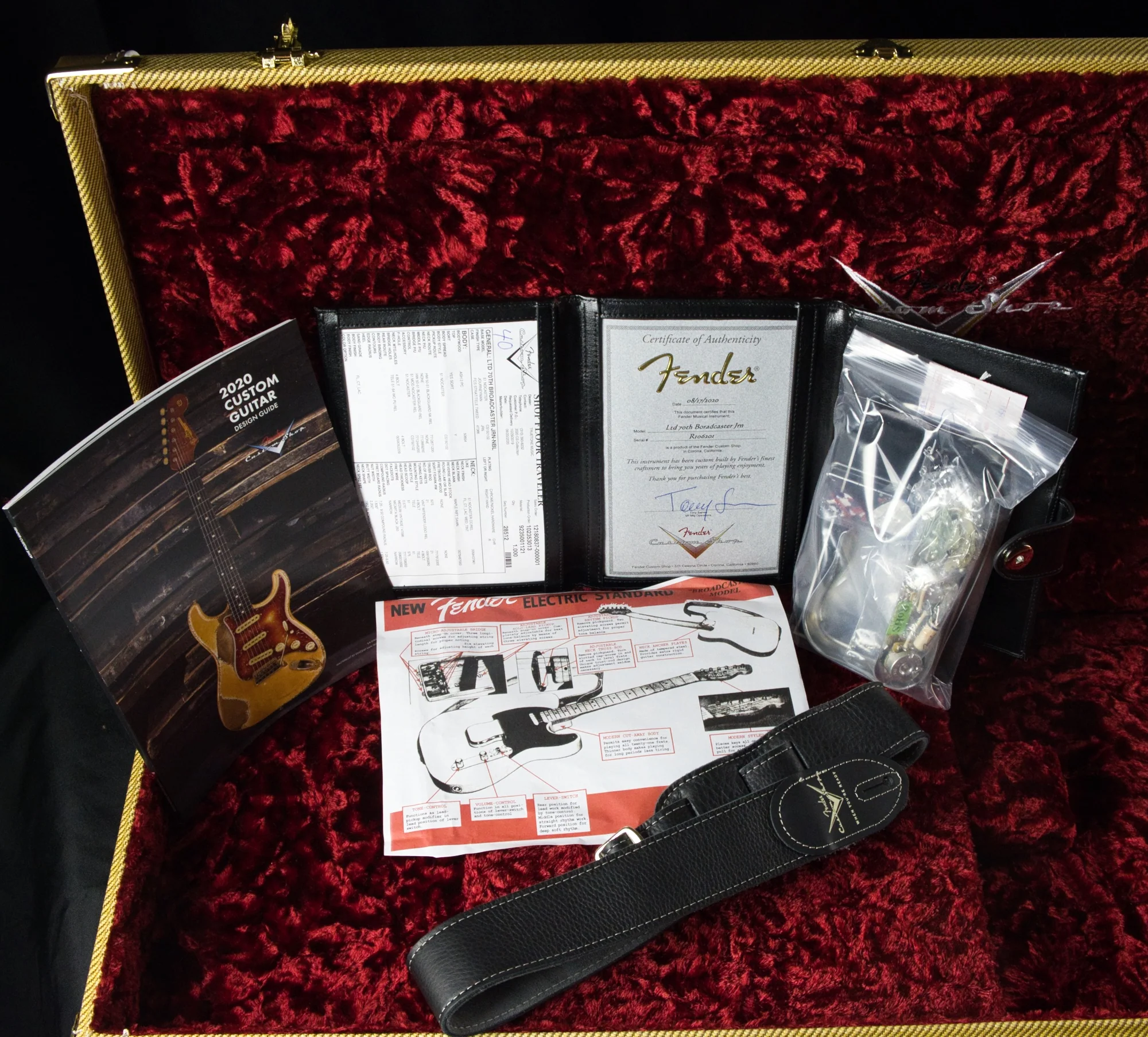 Fender Custom Shop Limited Edition 70th Anniversary 1950 Broadcaster Journeyman Relic Nocaster Blonde Electric Guitar With Case - Image 15