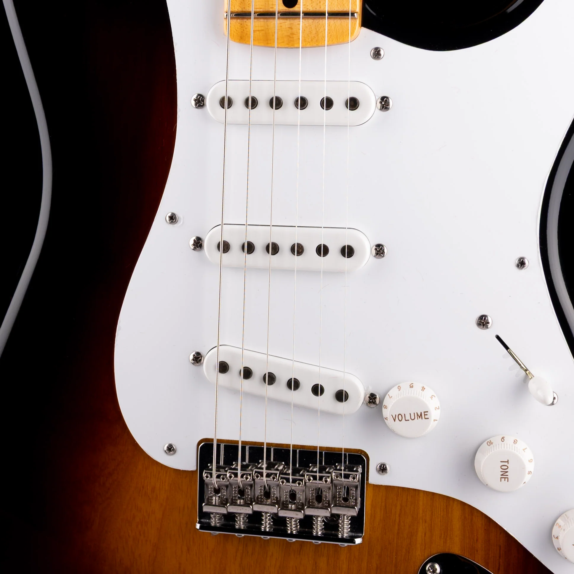 Fender Custom Shop Limited Edition 70th Anniversary 1954 Stratocaster Hardtail Time Capsule Wide Fade 2-Tone Sunburst - Image 4