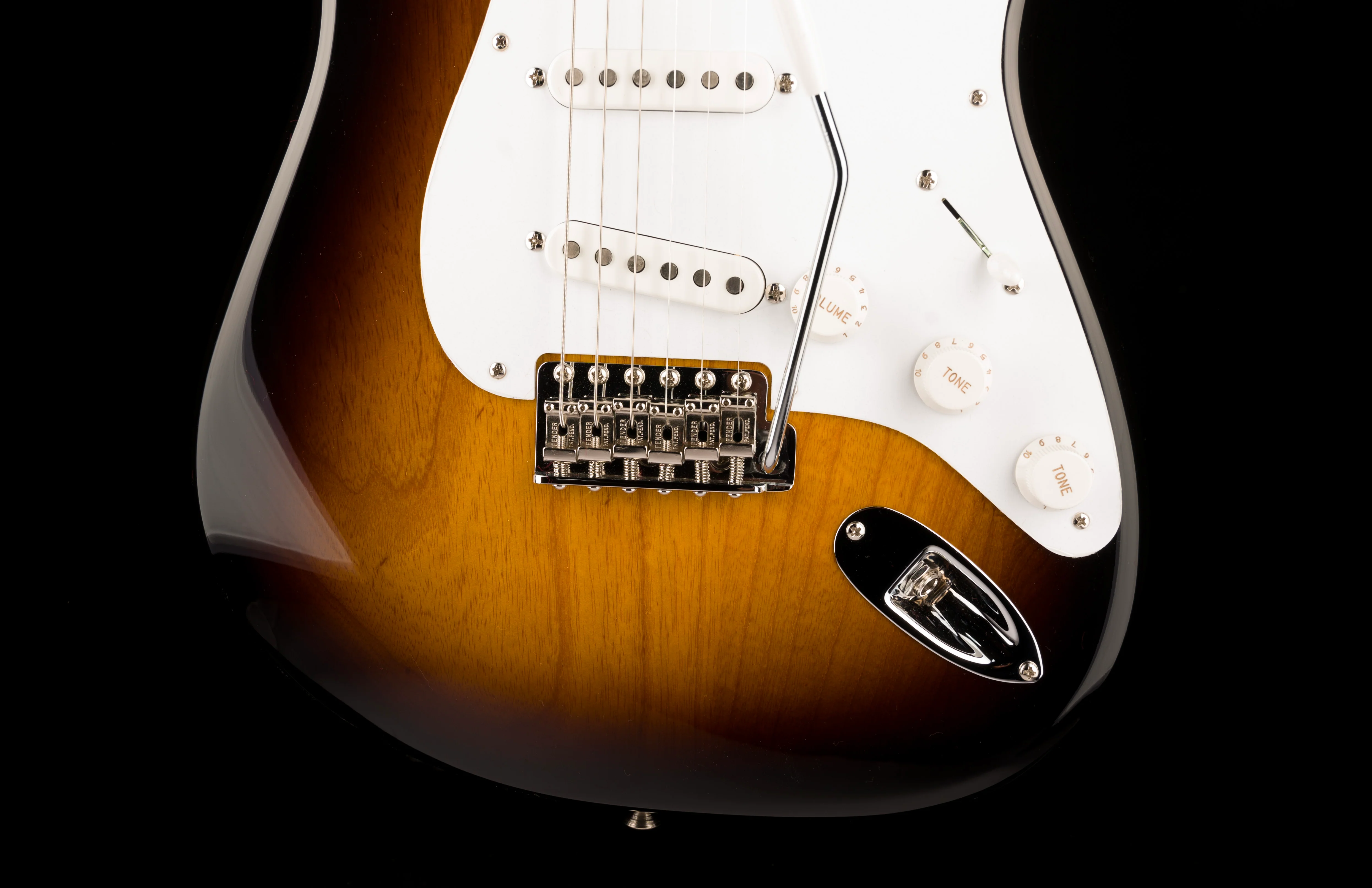 Fender Custom Shop Limited Edition 70th Anniversary 1954 Stratocaster NOS Wide-Fade 2-Color Sunburst With Case - Image 5