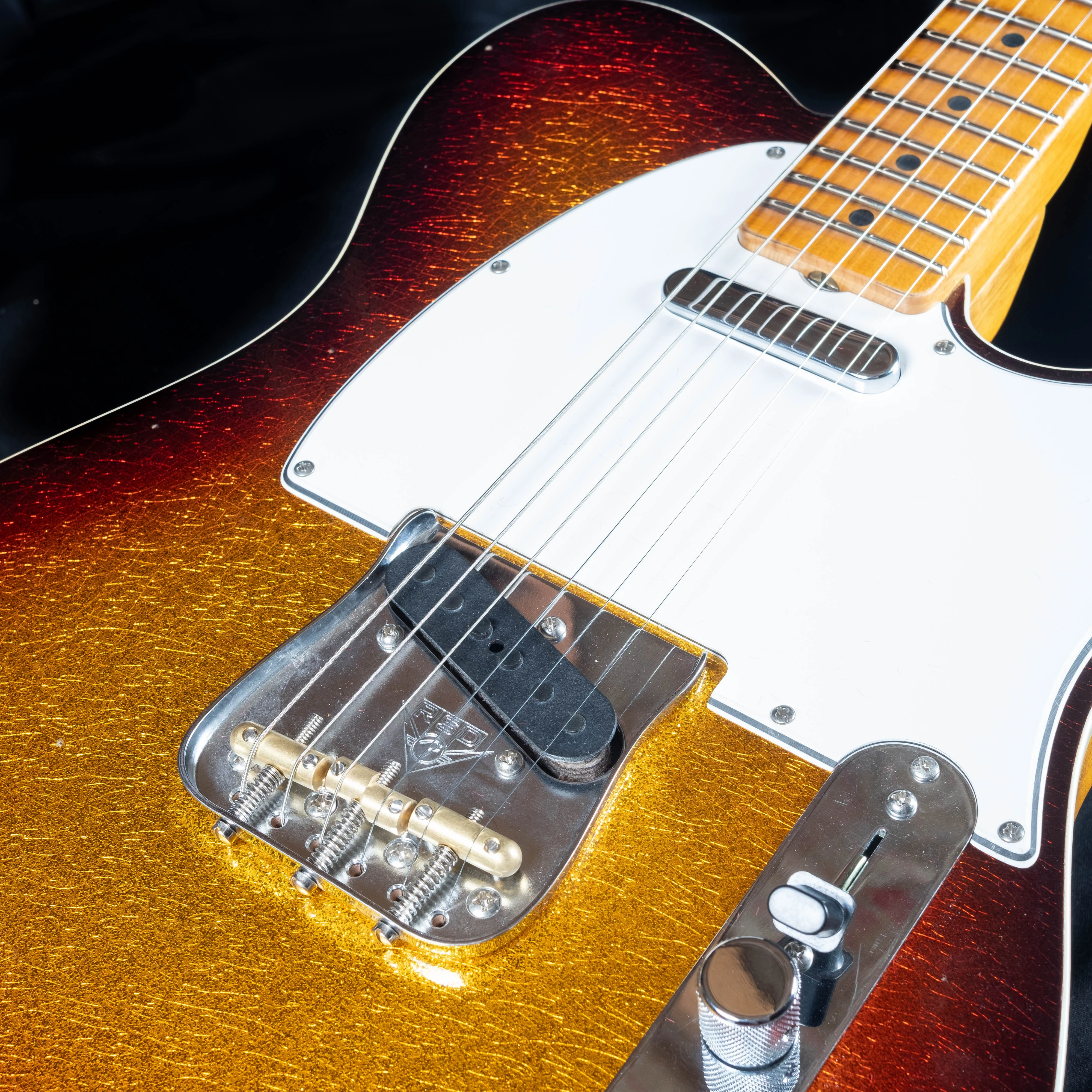 Fender Custom Shop Limited Edition Postmodern Telecaster Journeyman Relic 3-Tone Sunburst Sparkle - Image 6