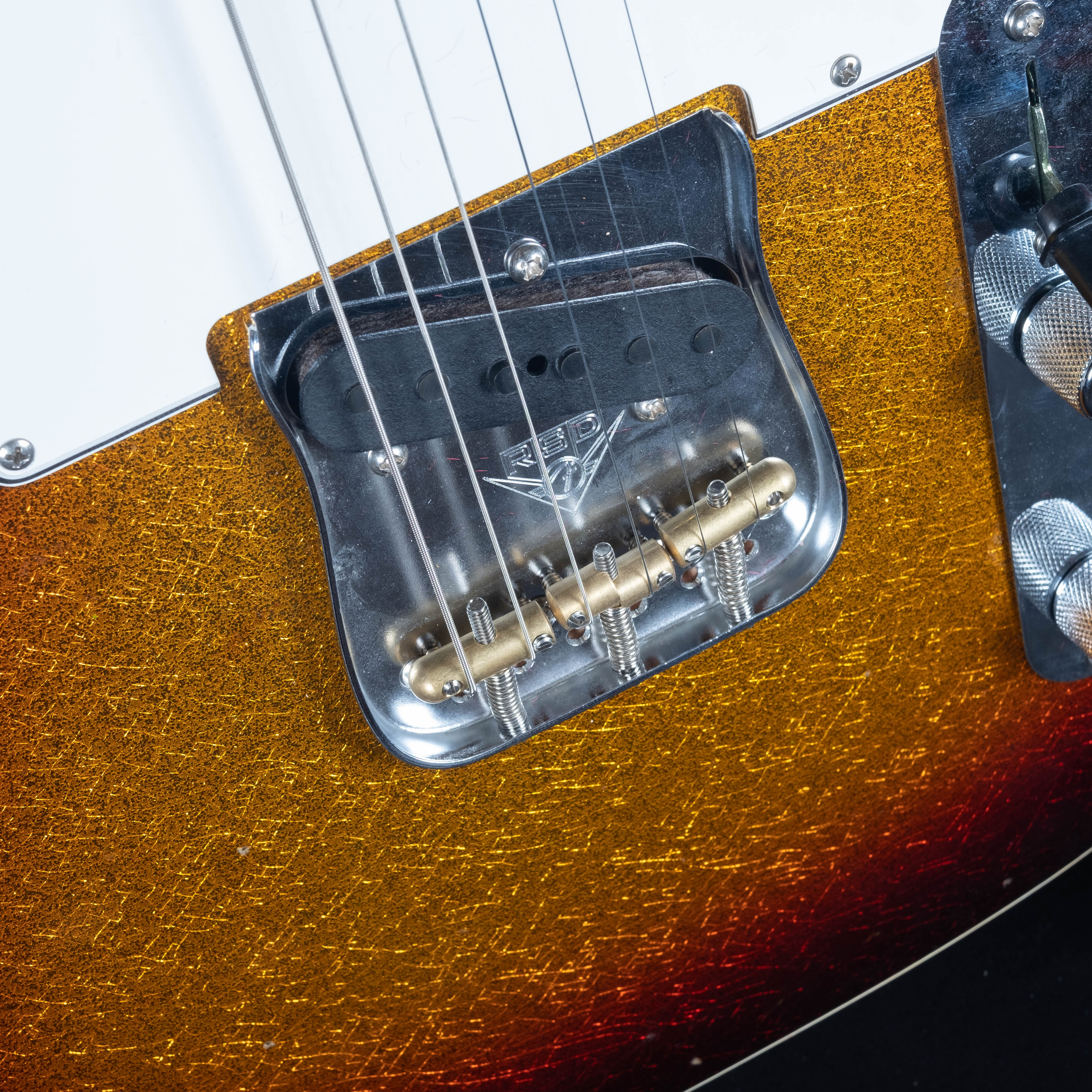 Fender Custom Shop Limited Edition Postmodern Telecaster Journeyman Relic 3-Tone Sunburst Sparkle - Image 9