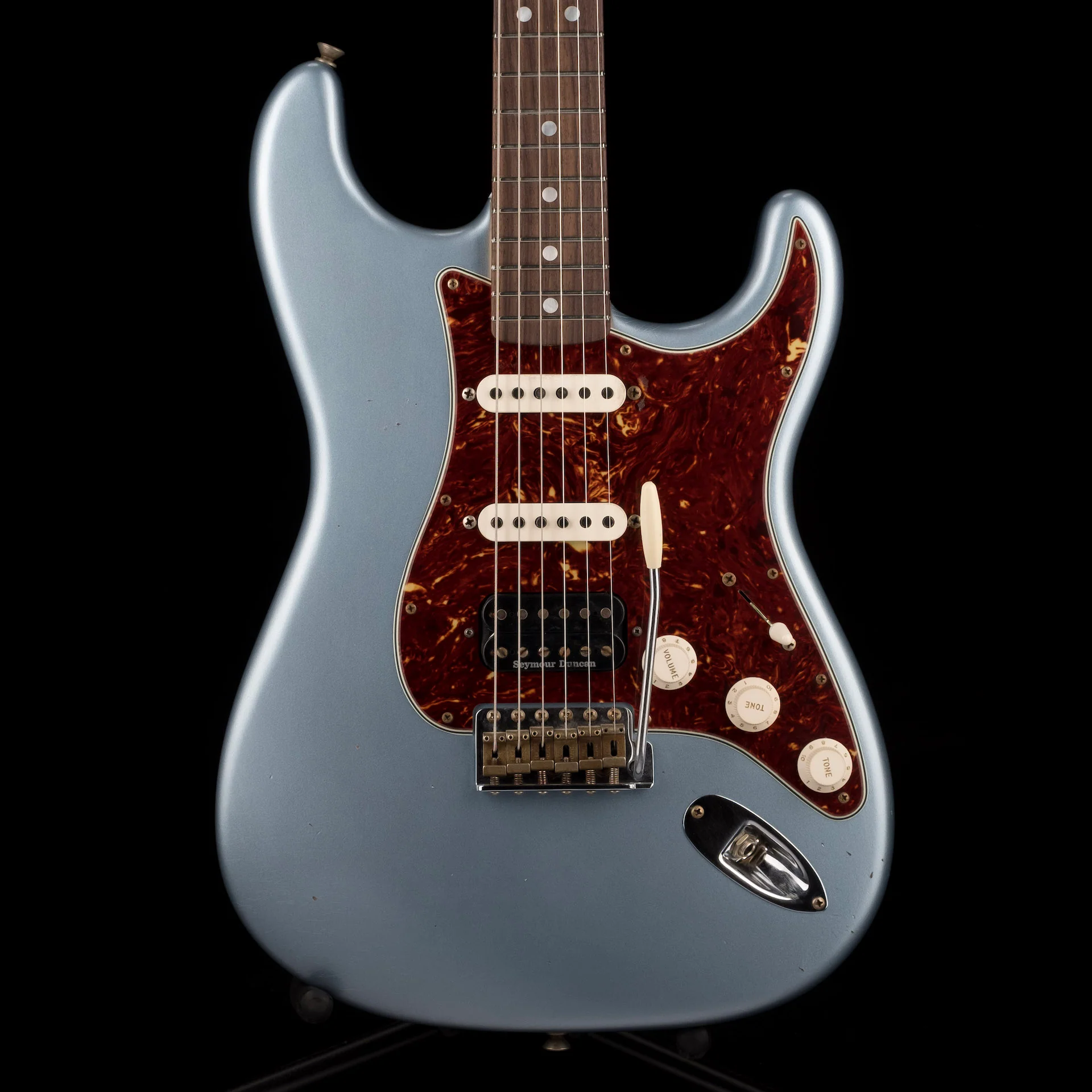 Fender Custom Shop Masterbuilt Austin MacNutt 1965 Stratocaster HSS Journeyman Relic Blue Ice Metallic