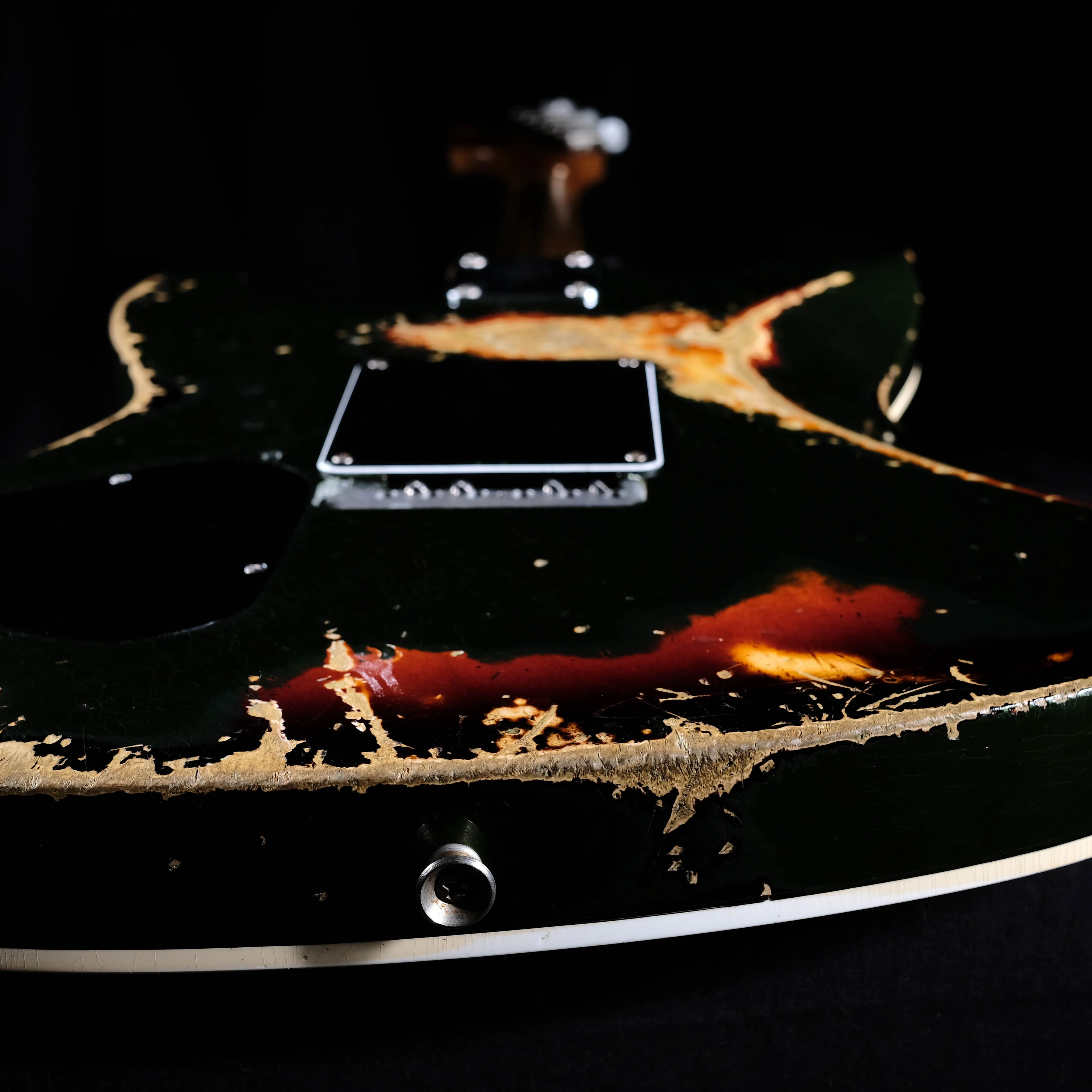 Fender Custom Shop Masterbuilt Carlos Lopez Heavy Relic Offset Subsonic Baritone Stratocaster Aged Cadillac Green Over Sunburst - Image 11