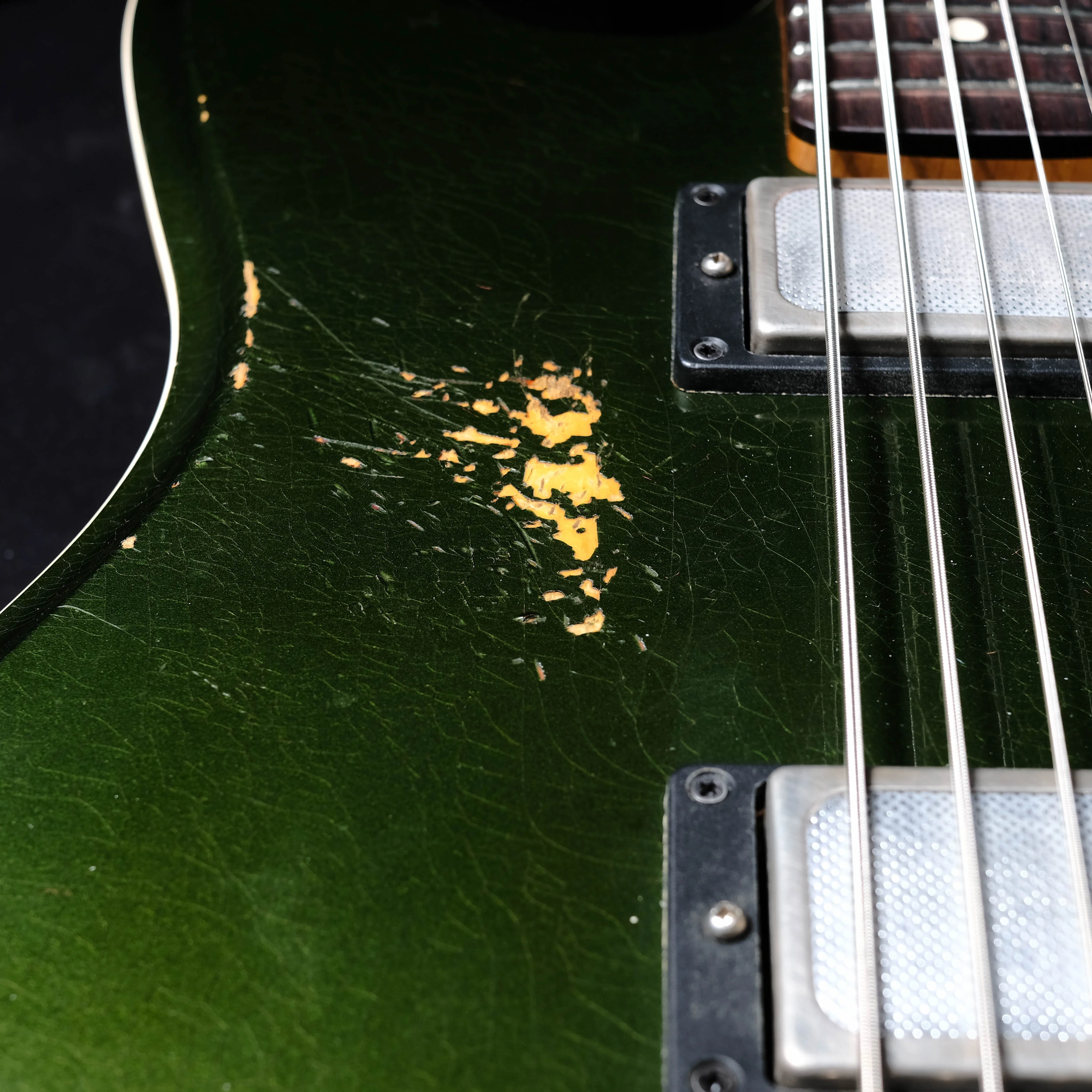 Fender Custom Shop Masterbuilt Carlos Lopez Heavy Relic Offset Subsonic Baritone Stratocaster Aged Cadillac Green Over Sunburst - Image 8