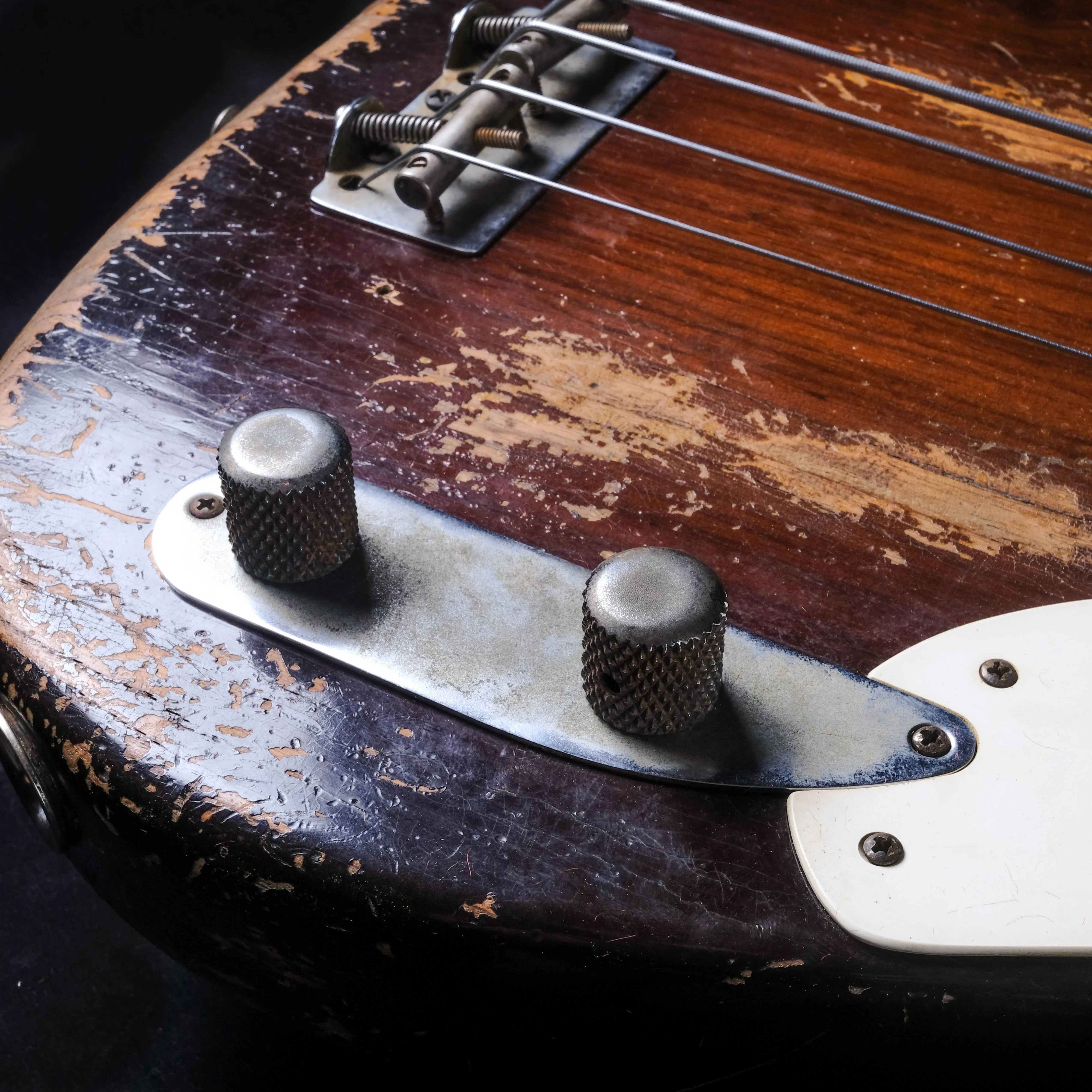 Fender Custom Shop Masterbuilt Vincent Van Trigt 1955 Precision Bass Heavy Relic 2-Tone Sunburst - Image 8