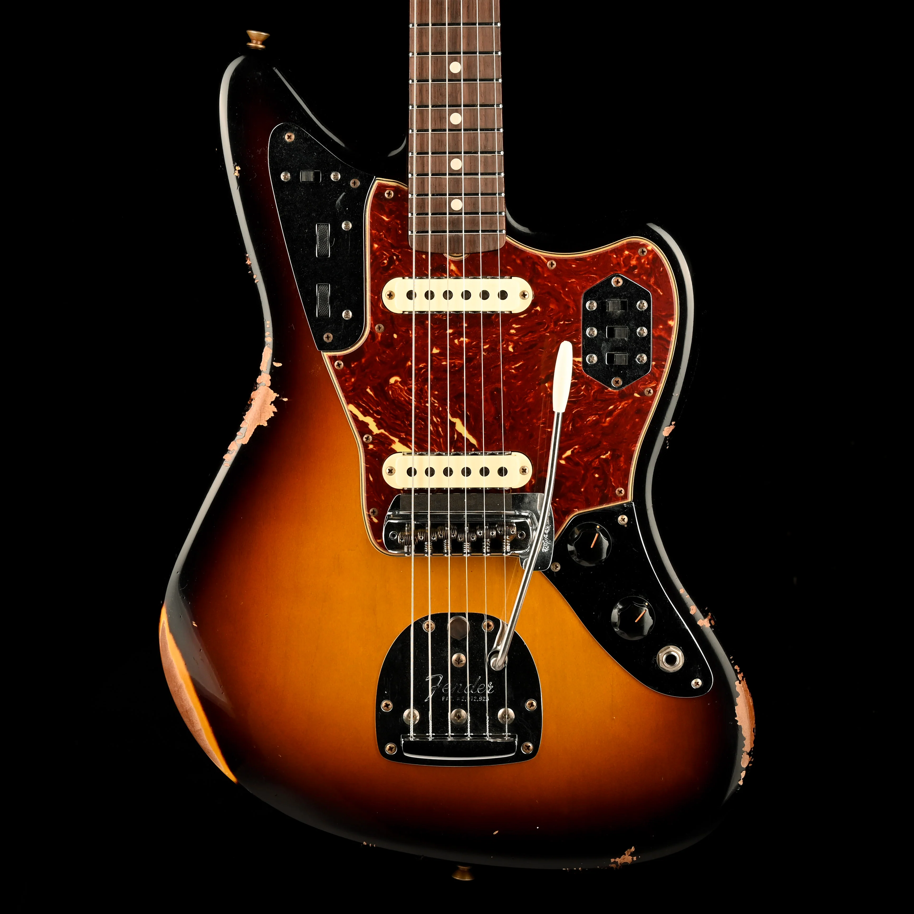 Fender Custom Shop Roasted 1962 Jaguar Journeyman Relic Wide Fade 2-Tone Sunburst With Case