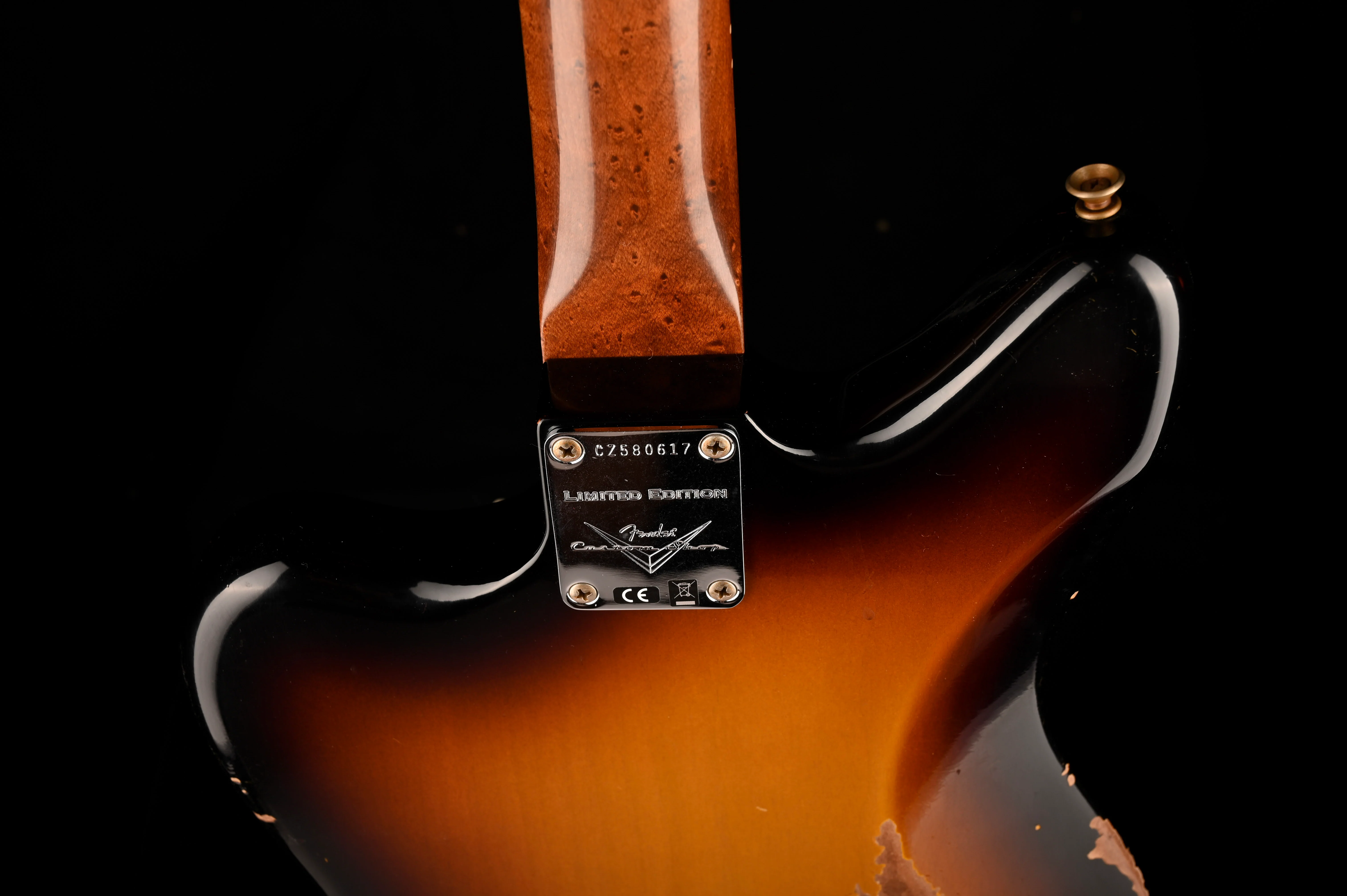 Fender Custom Shop Roasted 1962 Jaguar Journeyman Relic Wide Fade 2-Tone Sunburst With Case - Image 15