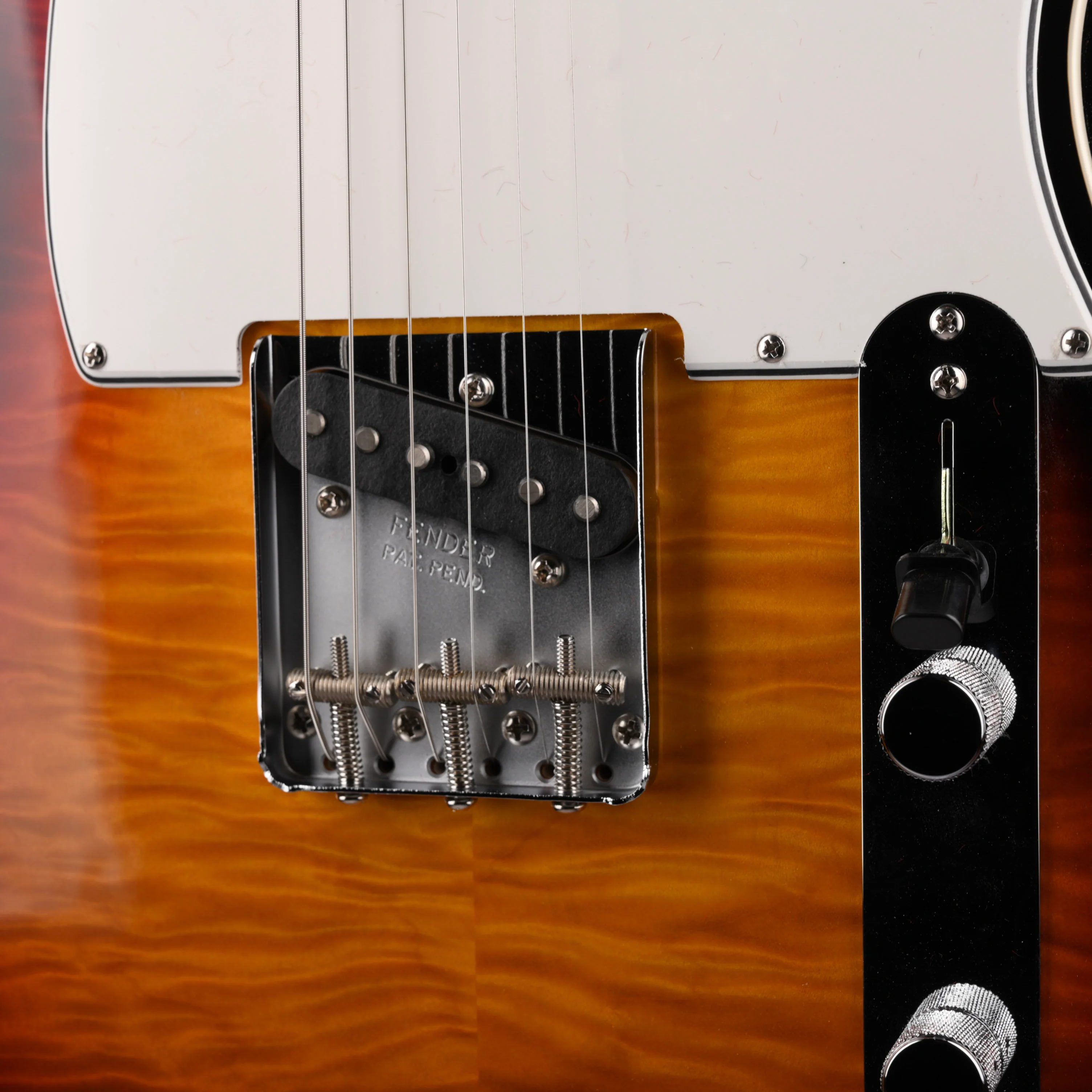 Fender Custom Shop 1960 Telecaster Custom Flametop NOS 3-Tone Sunburst With Case - Image 4