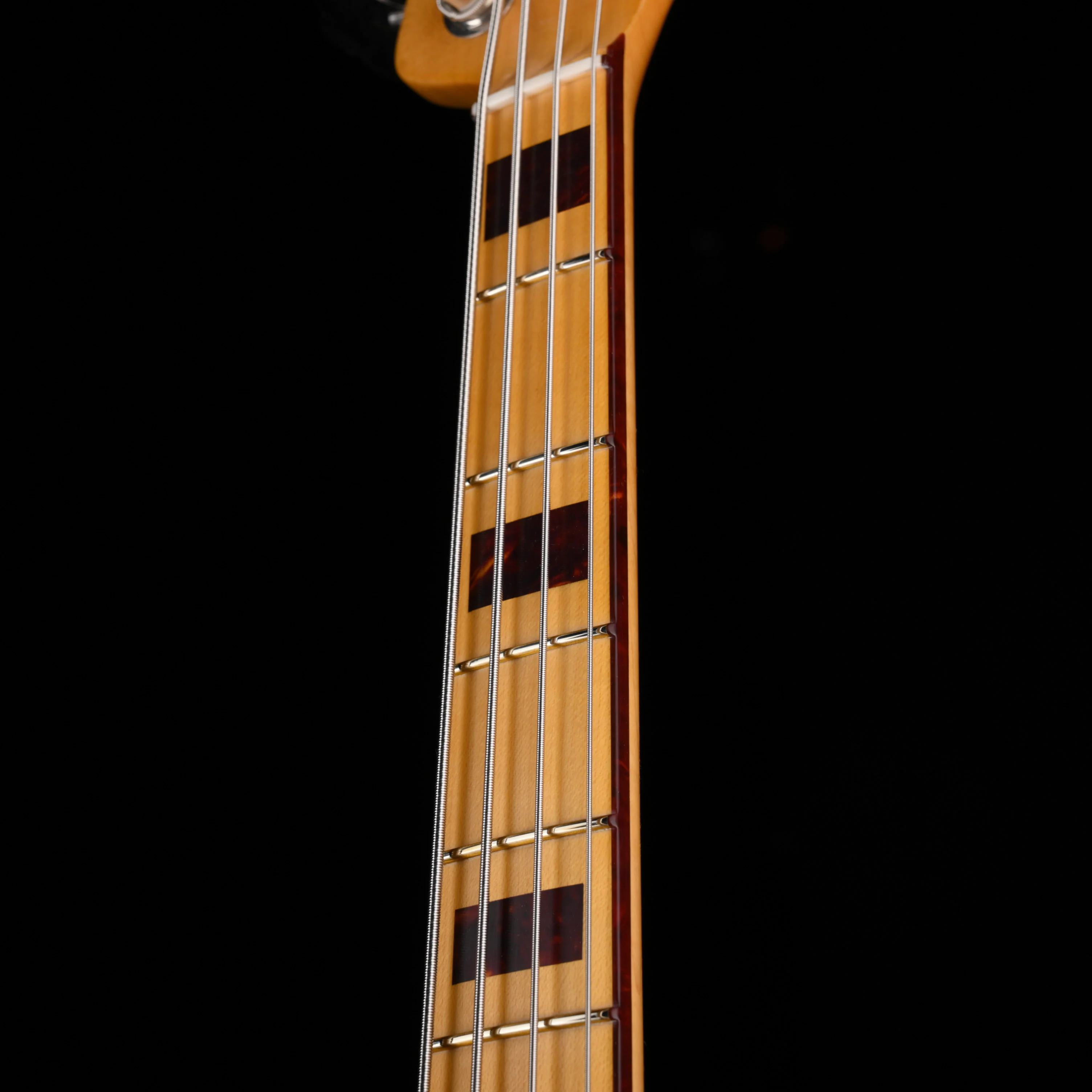 Fender Custom Shop Truetone Tortoise Set 1966 Jazz Bass Closet Classic Olympic White - Image 6