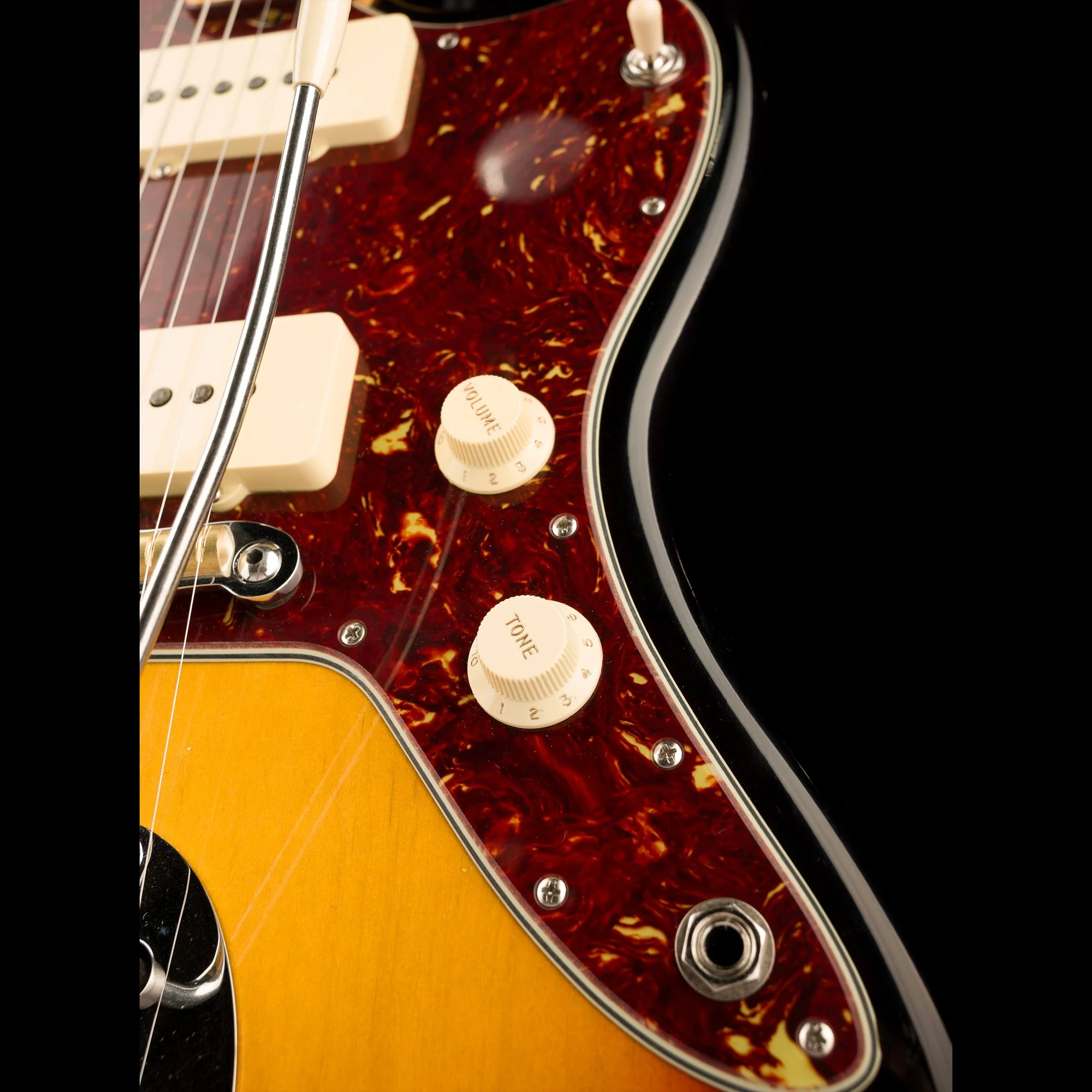 Fender Custom Shop Truetone Tortoise Set 1966 Jazzmaster Closet Classic Target 3-Tone Sunburst - Image 8